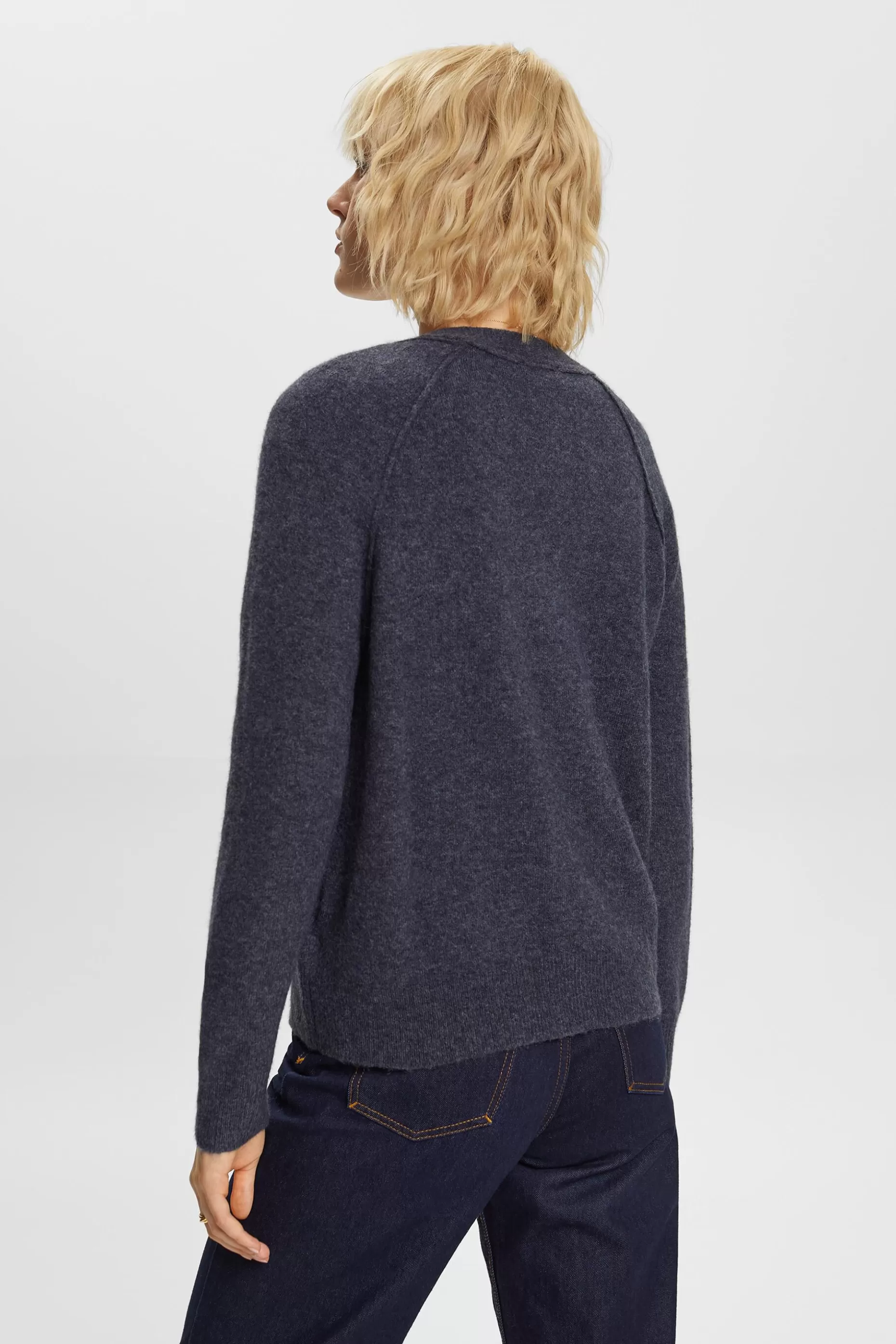 ESPRIT Buttoned V-neck cardigan, wool blend at our Online Shop *Women Sweaters