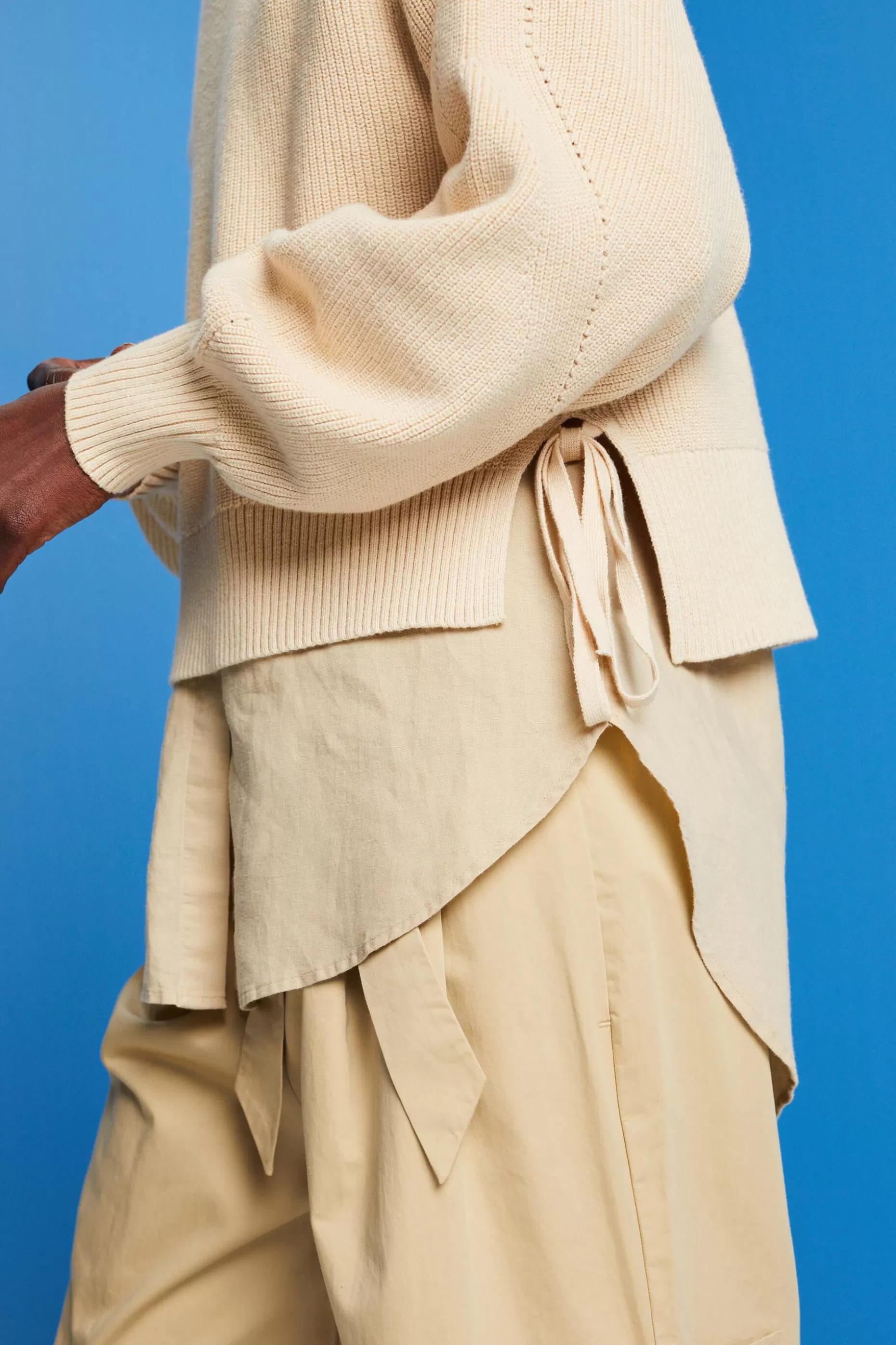 ESPRIT Cashmere blended jumper with lace detail at our Online Shop *Women Sweaters
