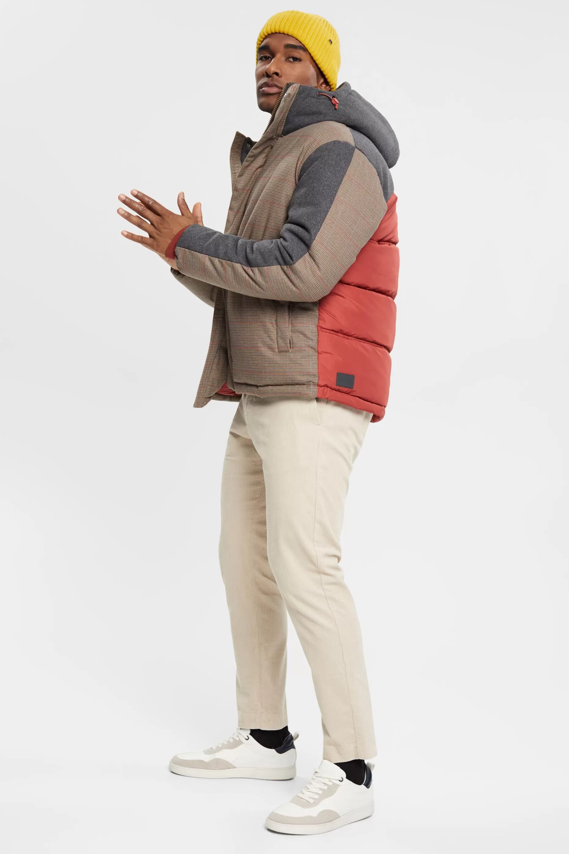 ESPRIT Corduroy trousers at our Online Shop *Men Pants + Joggers