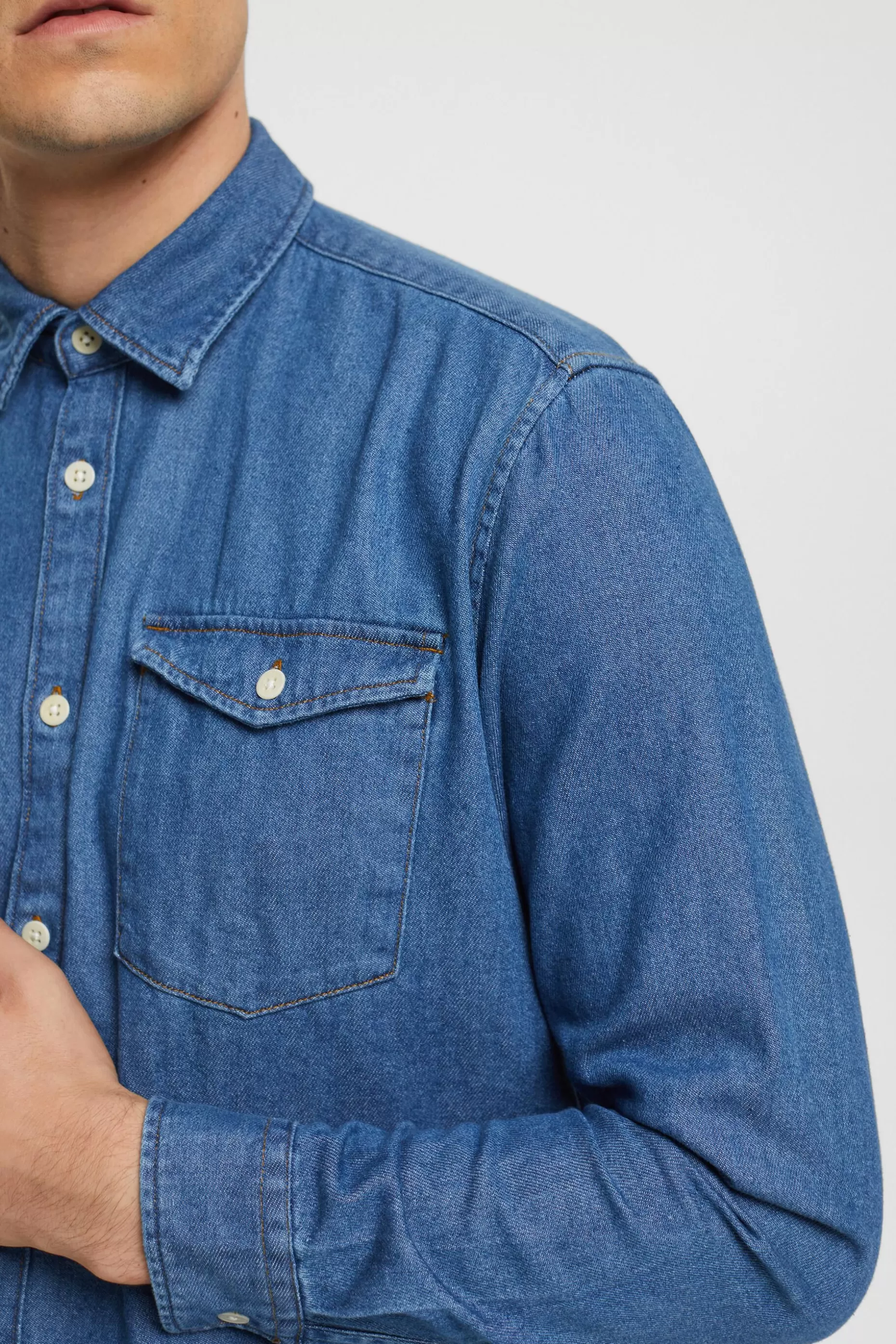 ESPRIT Denim shirt at our Online Shop *Men Shirts