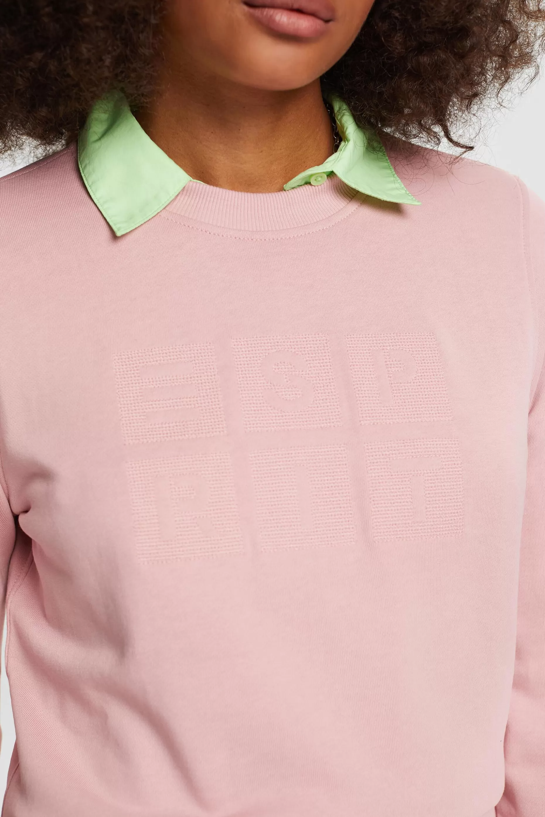 ESPRIT Embroidered logo sweatshirt, organic cotton at our Online Shop *Women Sweatshirts + Hoodies