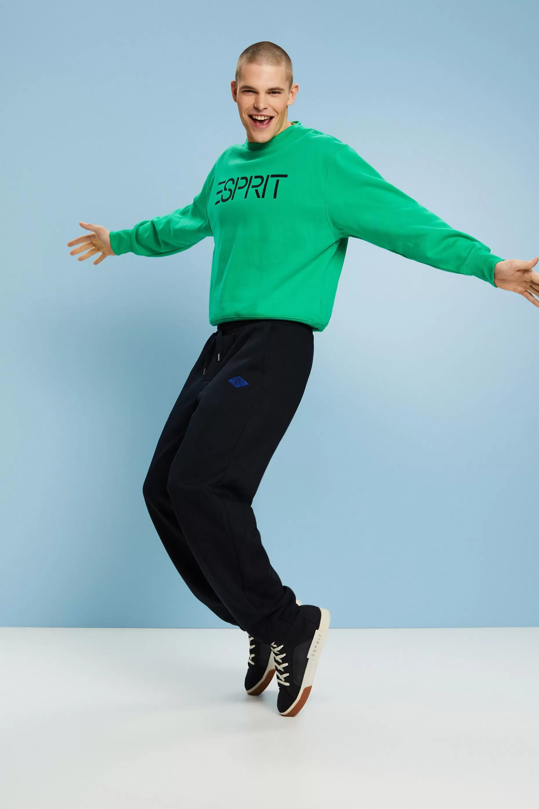 ESPRIT Embroidered Sweatpants at our Online Shop *Men Pants + Joggers