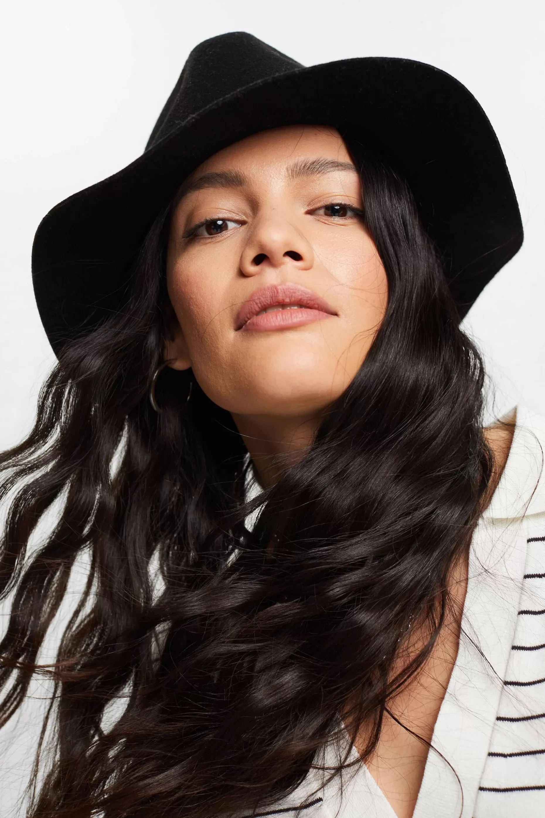 ESPRIT Felt fedora hat with faux-leather band at our Online Shop *Women Hats + Caps
