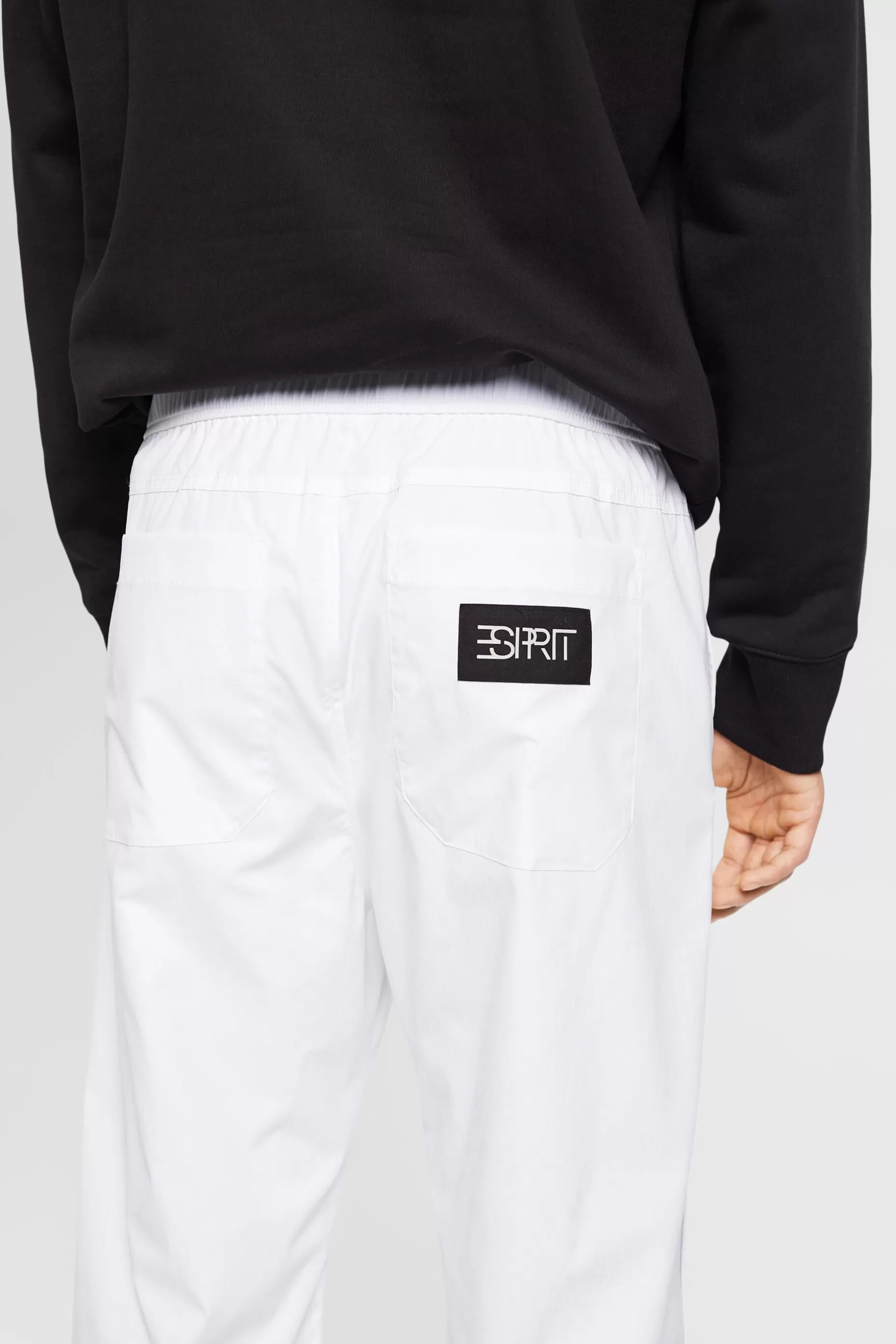 ESPRIT High-rise tapered fit track pants at our Online Shop *Men Pants + Joggers