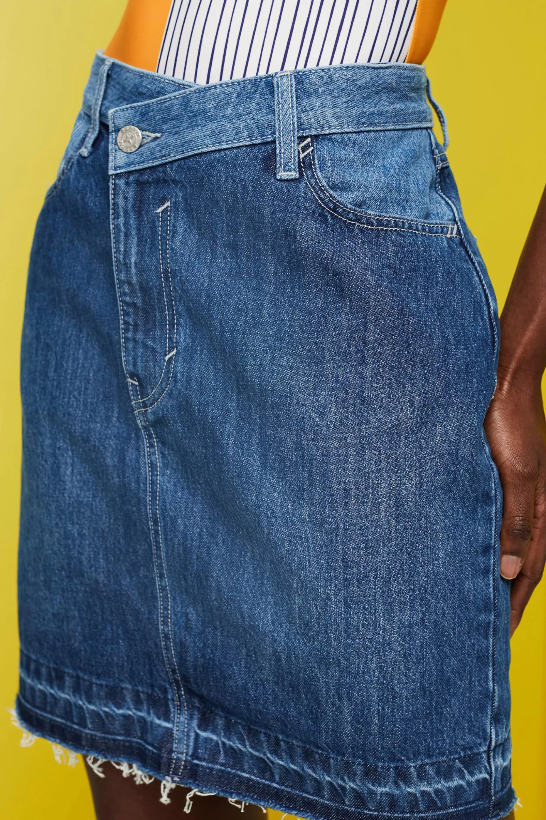 ESPRIT Jeans mini skirt with an asymmetric hem at our Online Shop *Women Skirts + Shorts