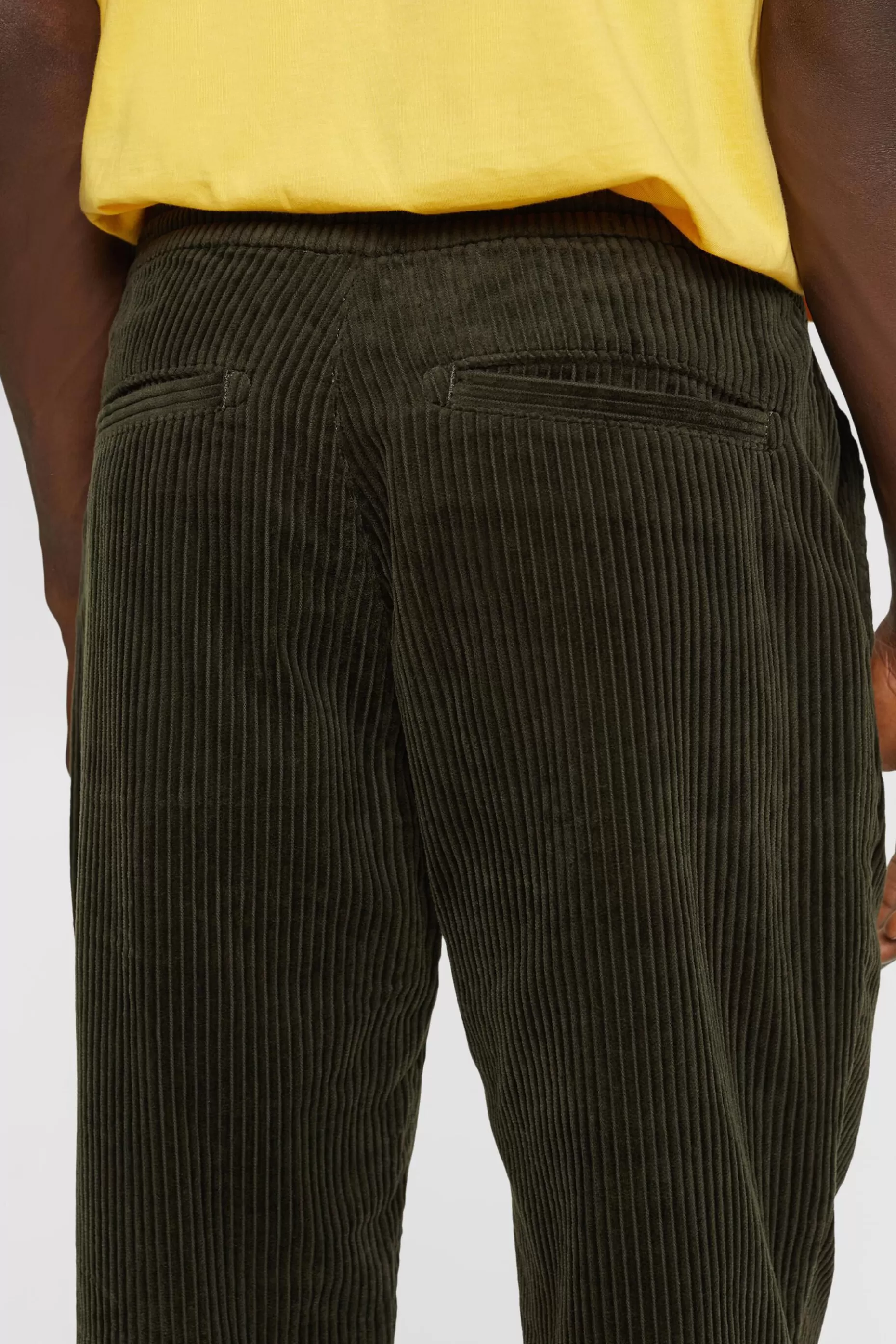 ESPRIT Jogger style corduroy trousers at our Online Shop *Men Pants + Joggers
