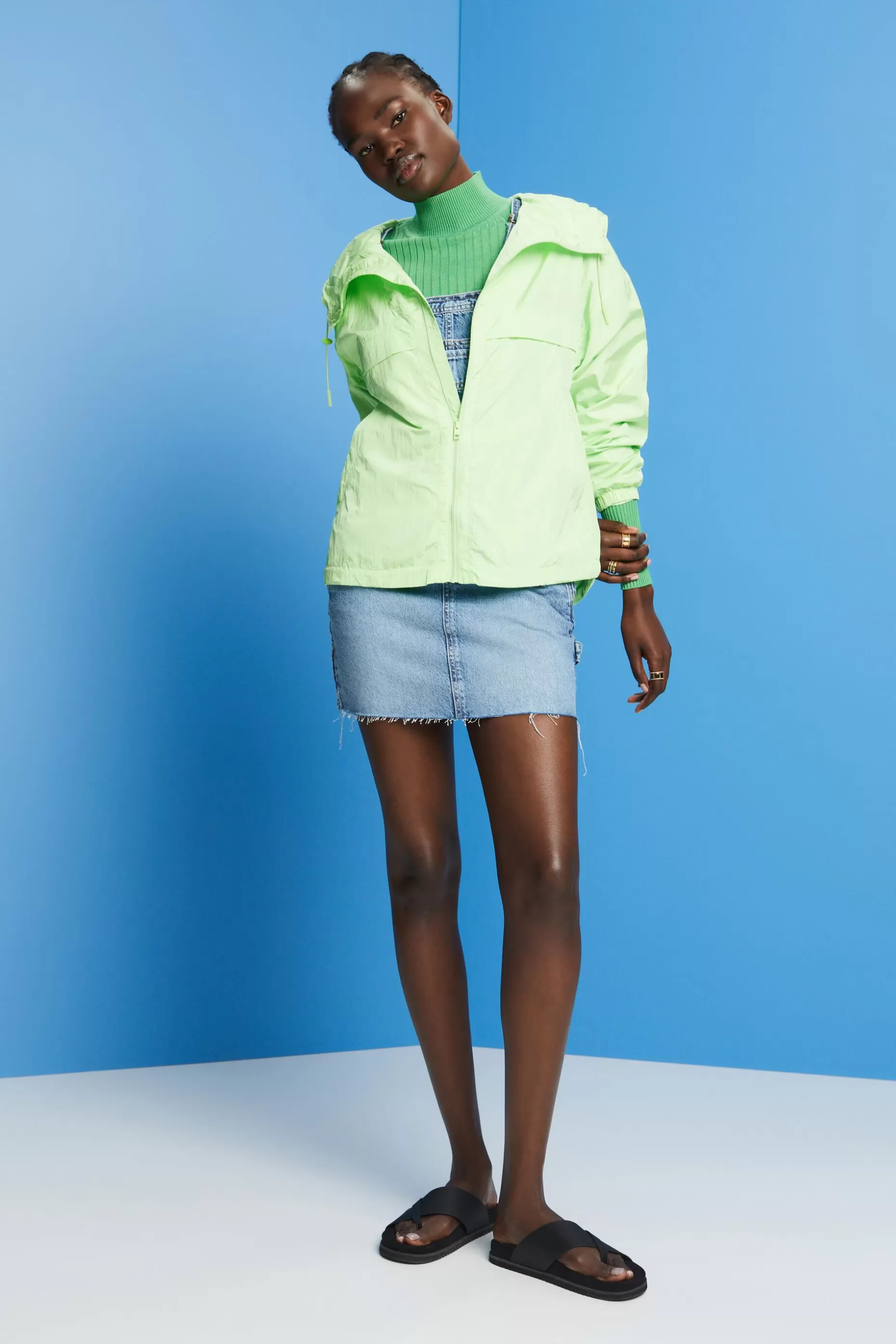 ESPRIT Lightweight jacket with a hood at our Online Shop *Women Clearance 60%-70% Off