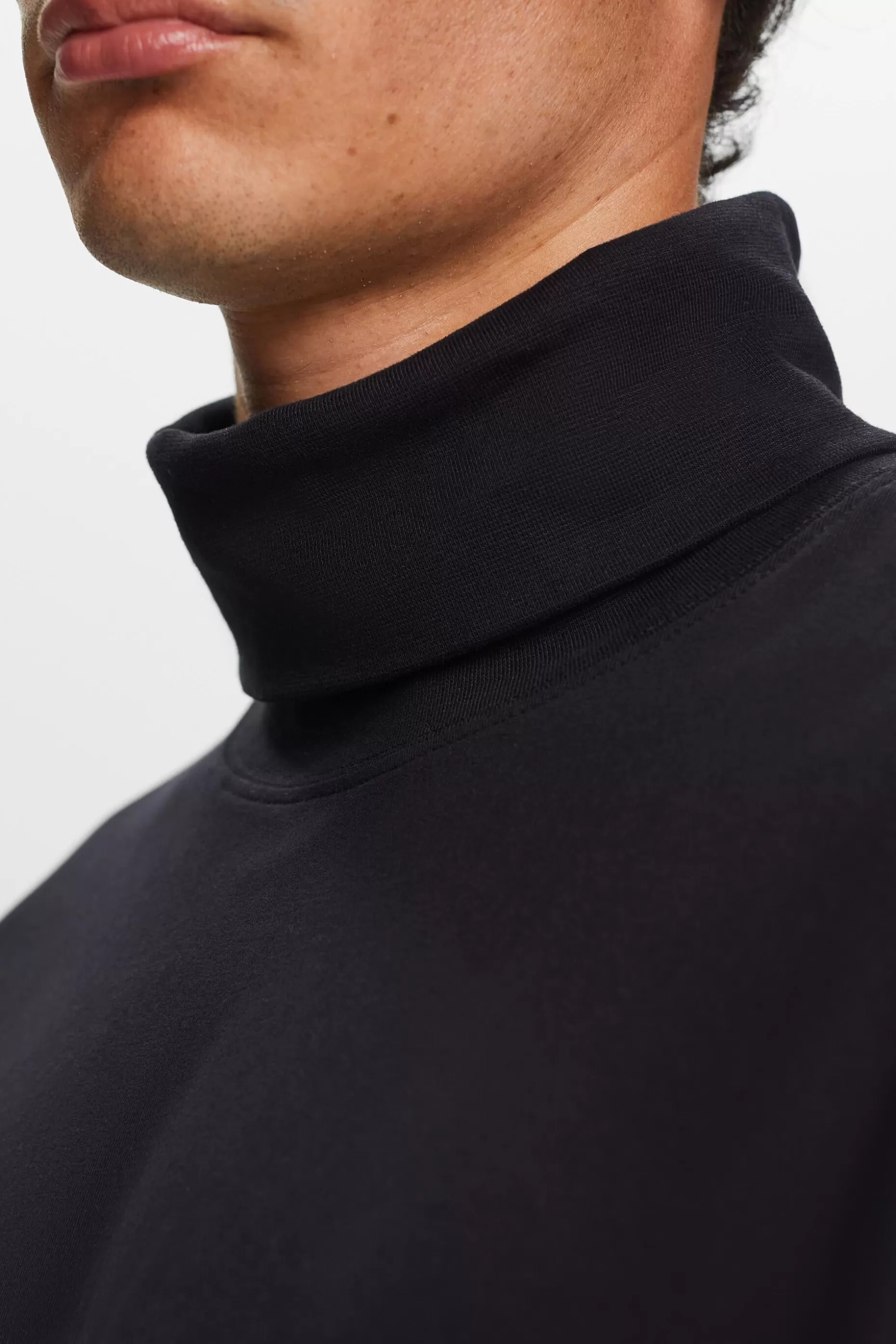 ESPRIT Long-Sleeve Cotton Turtleneck at our Online Shop *Men Tops