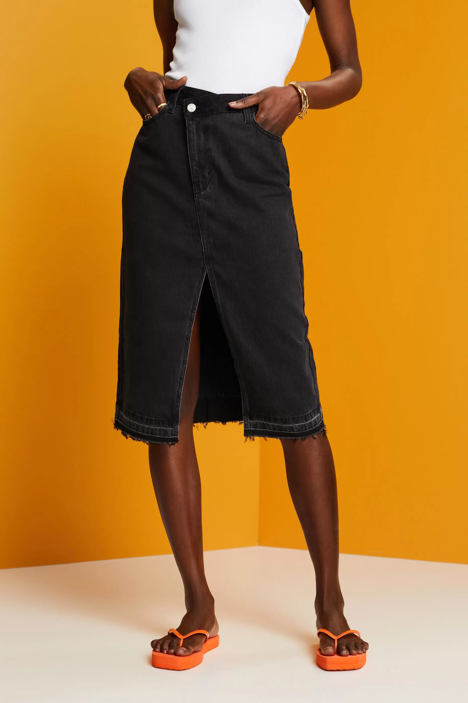 ESPRIT Midi skirt with an asymmetric waistband at our Online Shop *Women Skirts + Shorts