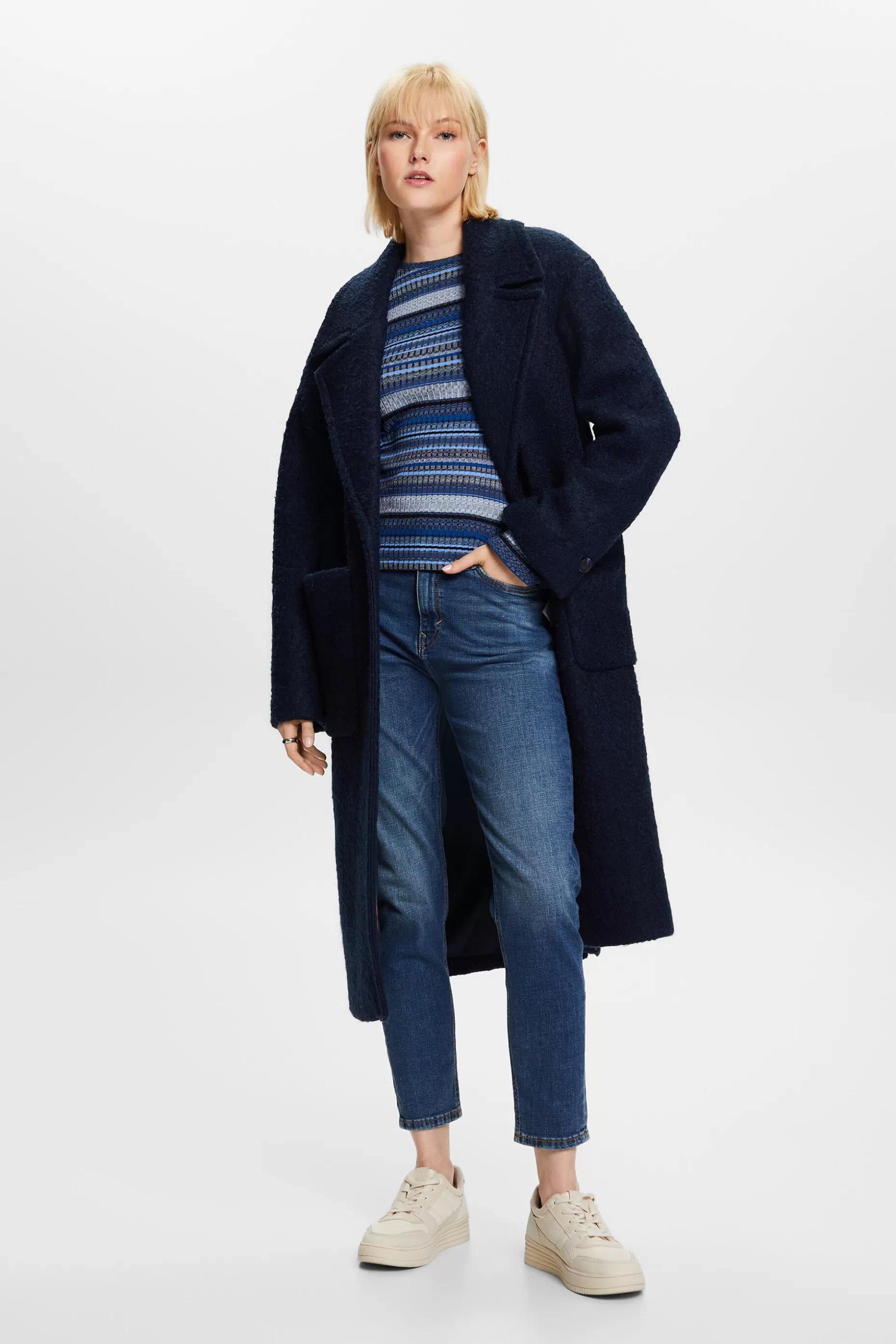 ESPRIT Mid-Rise Retro Classic Jeans at our Online Shop *Women Denim