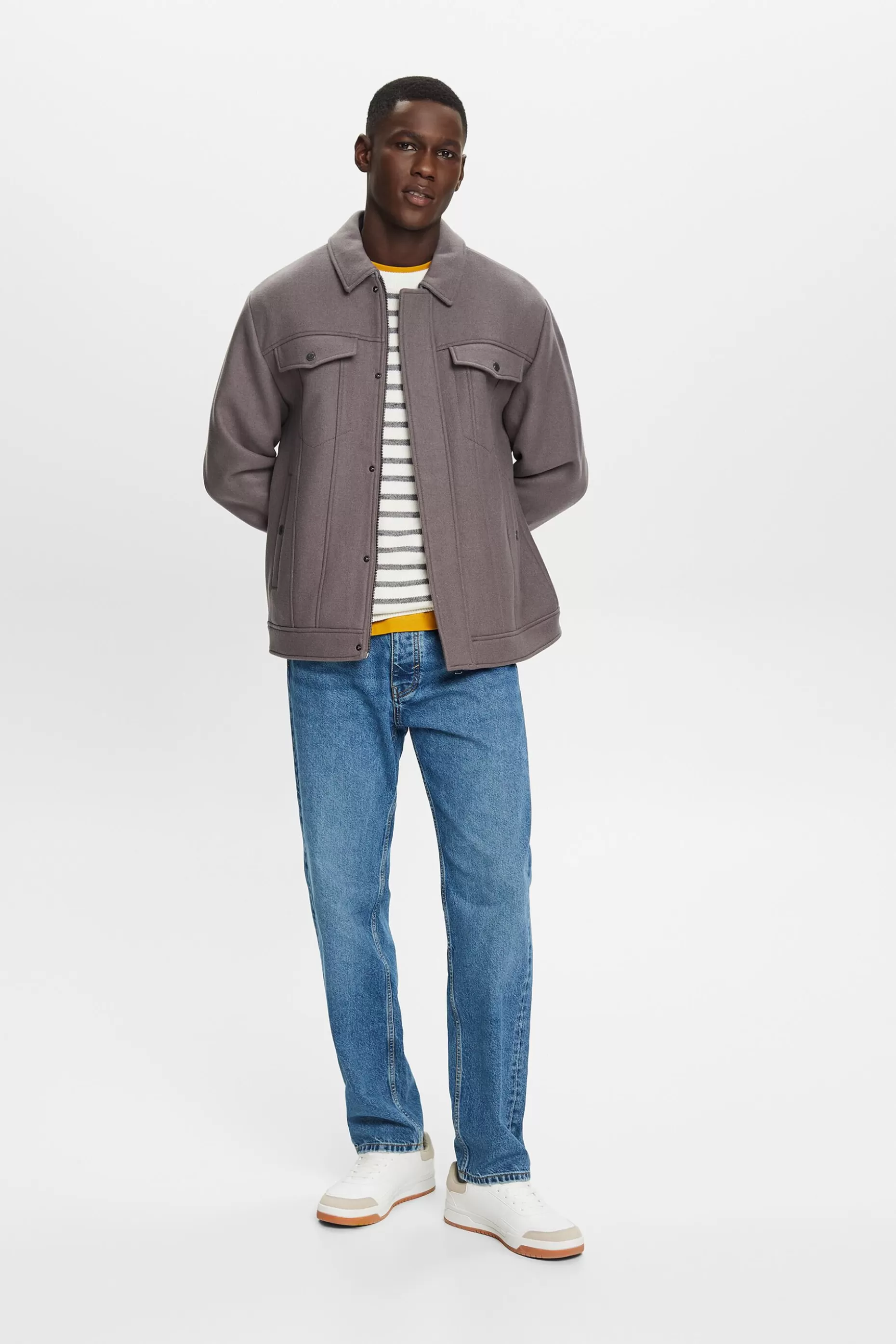 ESPRIT Mid-Rise Retro Relaxed Jeans at our Online Shop *Men Bottoms