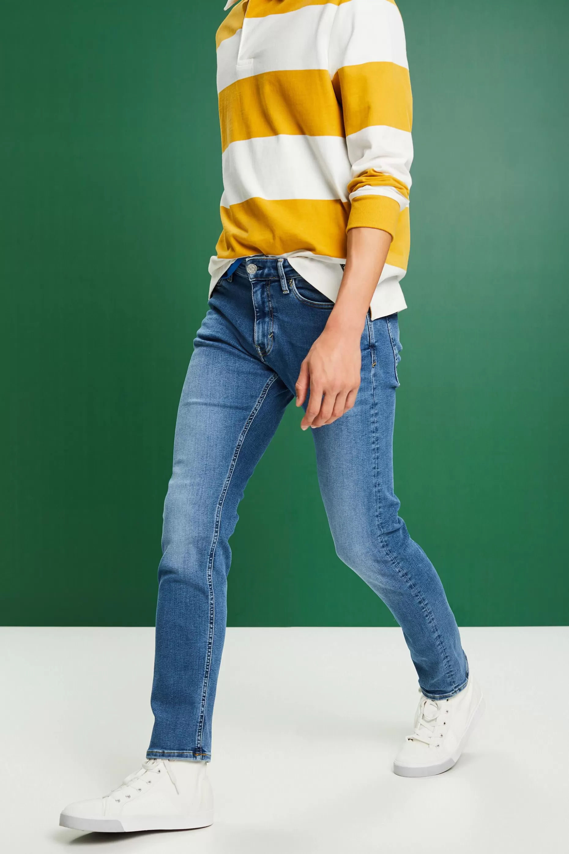 ESPRIT Mid-Rise Slim Jeans at our Online Shop *Men Denim