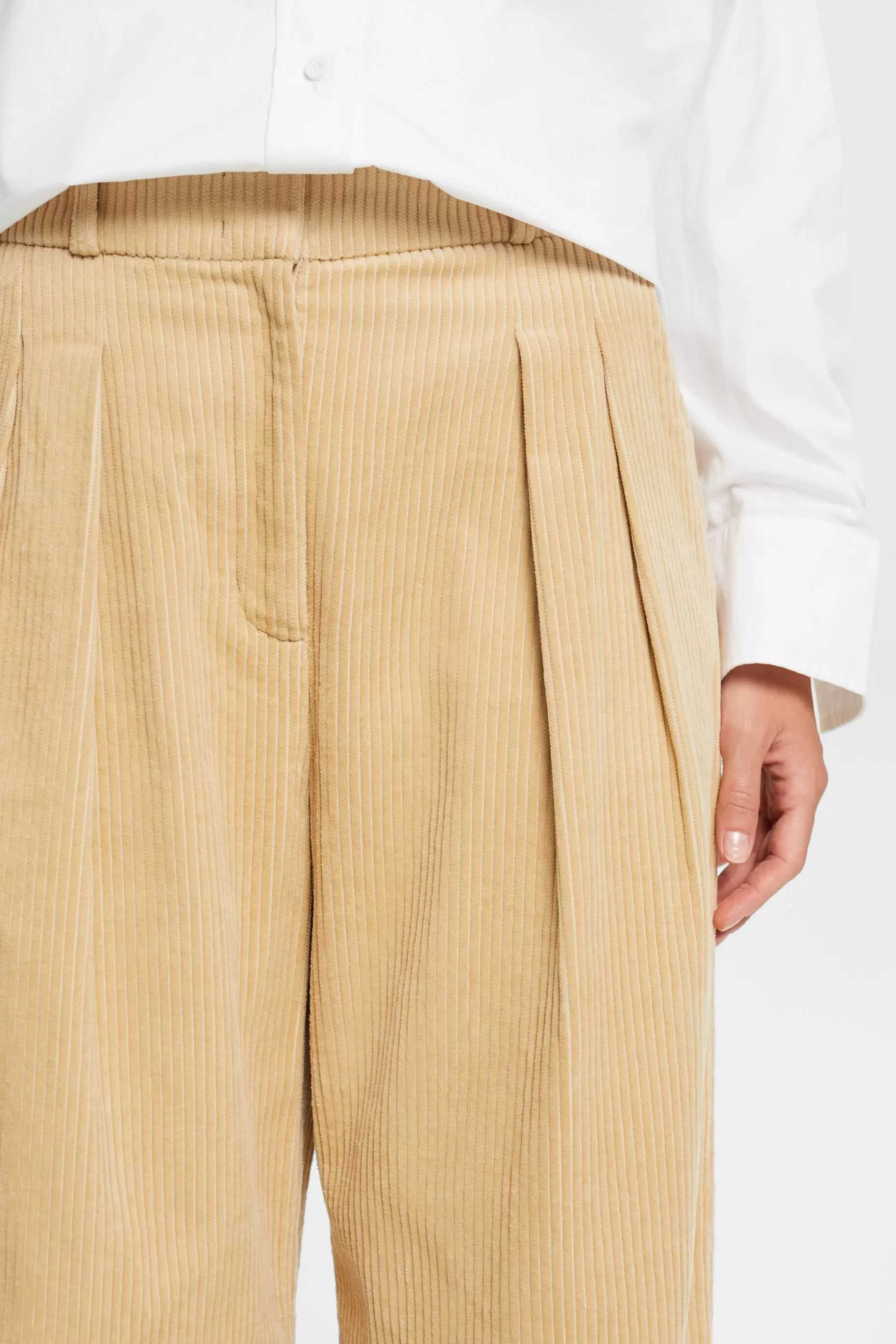 ESPRIT Mid-Rise Wide-Leg Corduroy Pants at our Online Shop *Women Bottoms