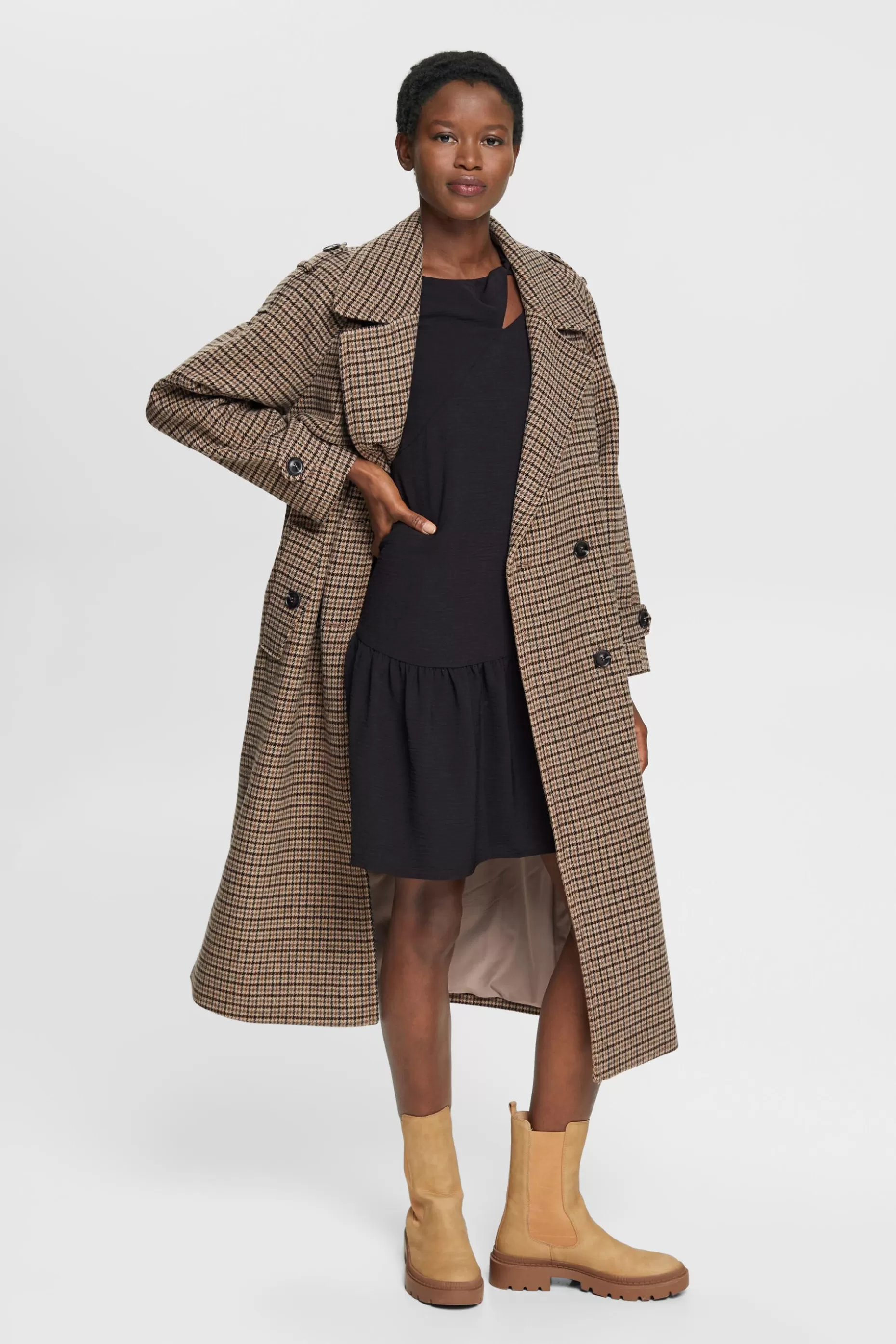 ESPRIT Mini dress with cut-out at our Online Shop *Women Dresses