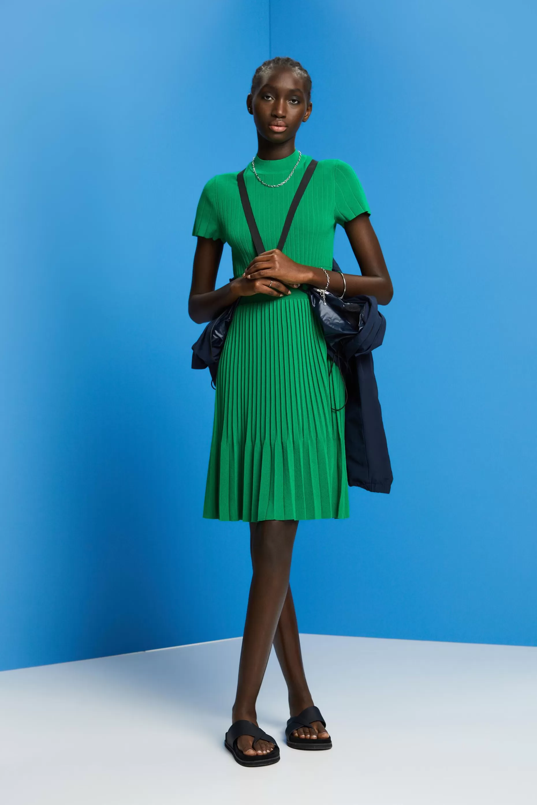 ESPRIT Mockneck pleated midi dress with short-sleeves at our Online Shop *Women Dresses + Jumpsuits