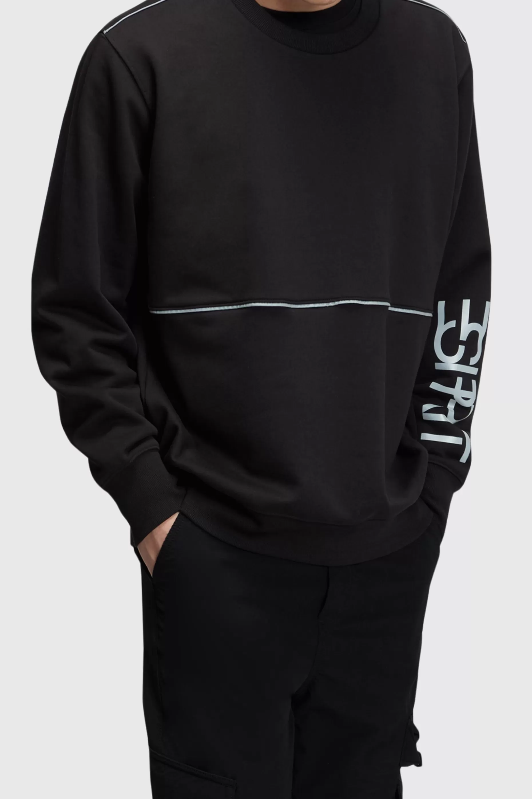 ESPRIT Oversized logo print sweatshirt at our Online Shop *Boys Boys