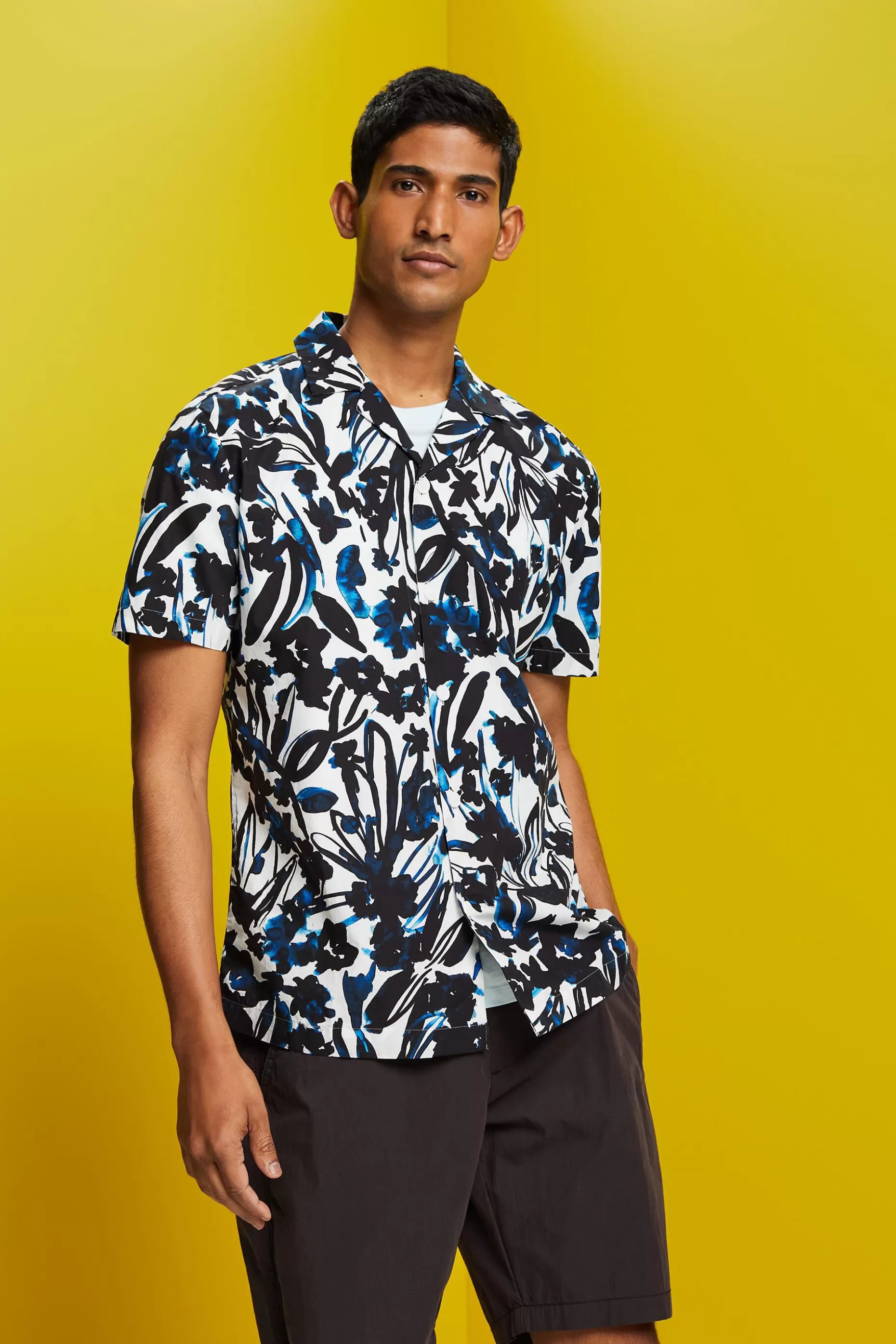 ESPRIT Patterned short sleeve shirt, 100% cotton at our Online Shop *Men Shirts