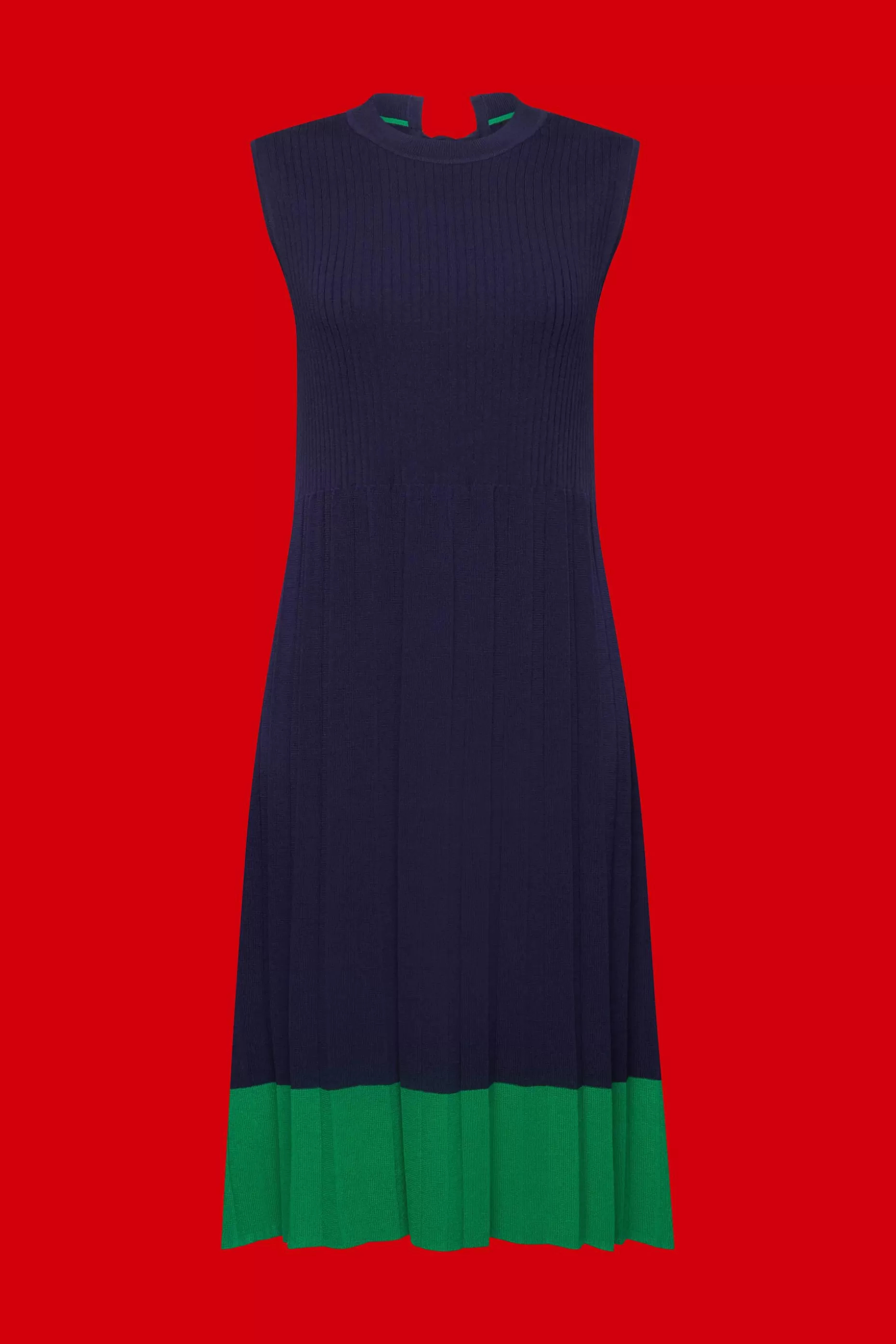 ESPRIT Pleated and sleeveless maxi dress with crewneck at our Online Shop *Women Dresses + Jumpsuits