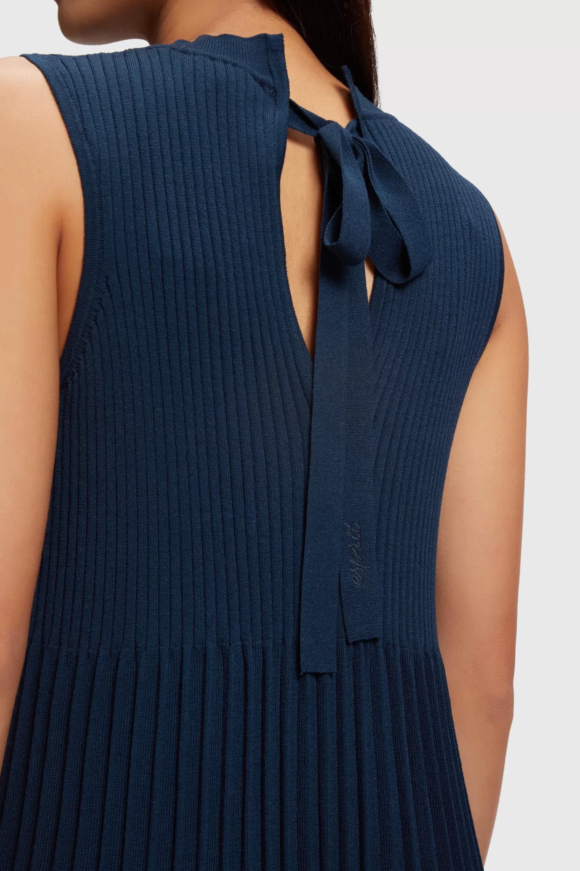 ESPRIT Pleated fit and flare dress at our Online Shop *Women Dresses + Jumpsuits