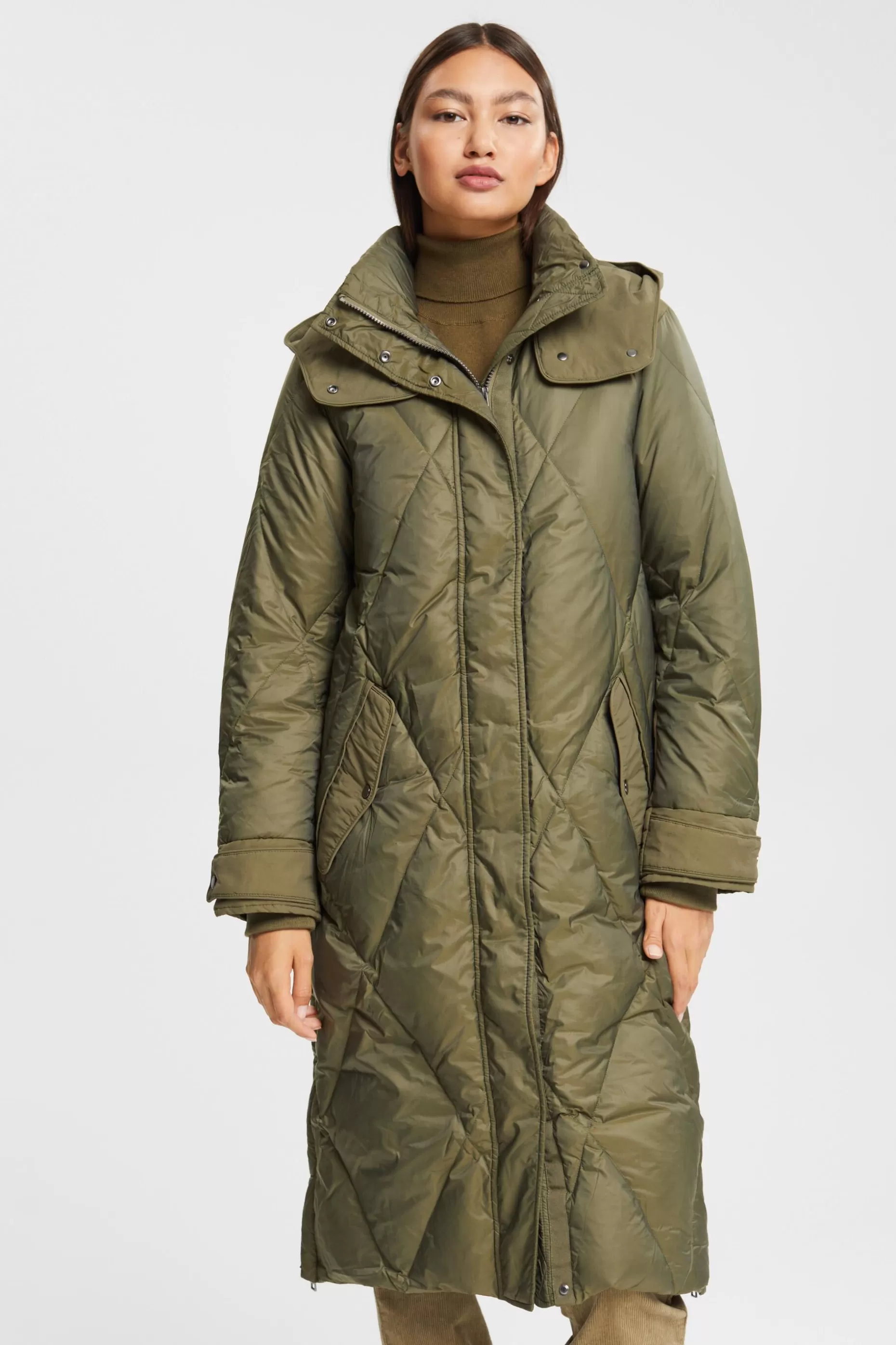 ESPRIT Quilted down coat with detachable hood at our Online Shop *Women Jackets + Coats