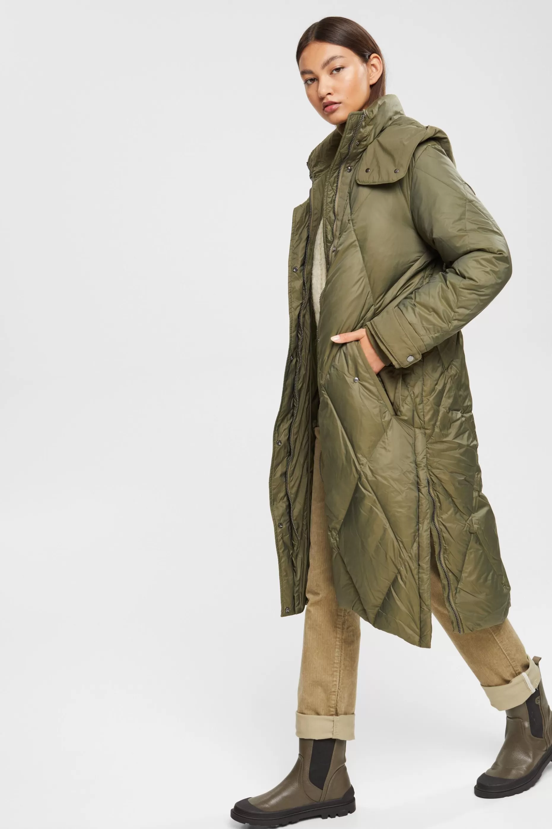 ESPRIT Quilted down coat with detachable hood at our Online Shop *Women Jackets + Coats
