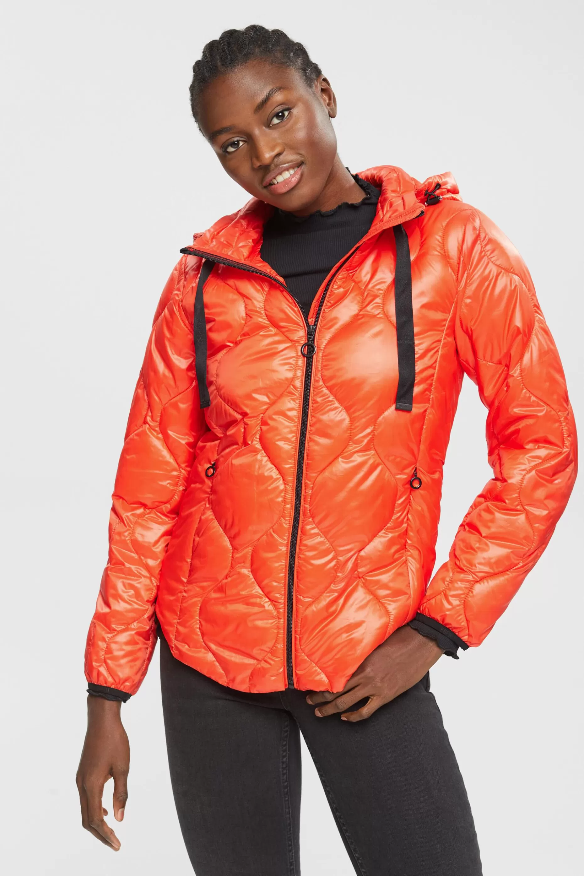 ESPRIT Quilted puffer jacket with a hood at our Online Shop *Women Clearance 60%-70% Off