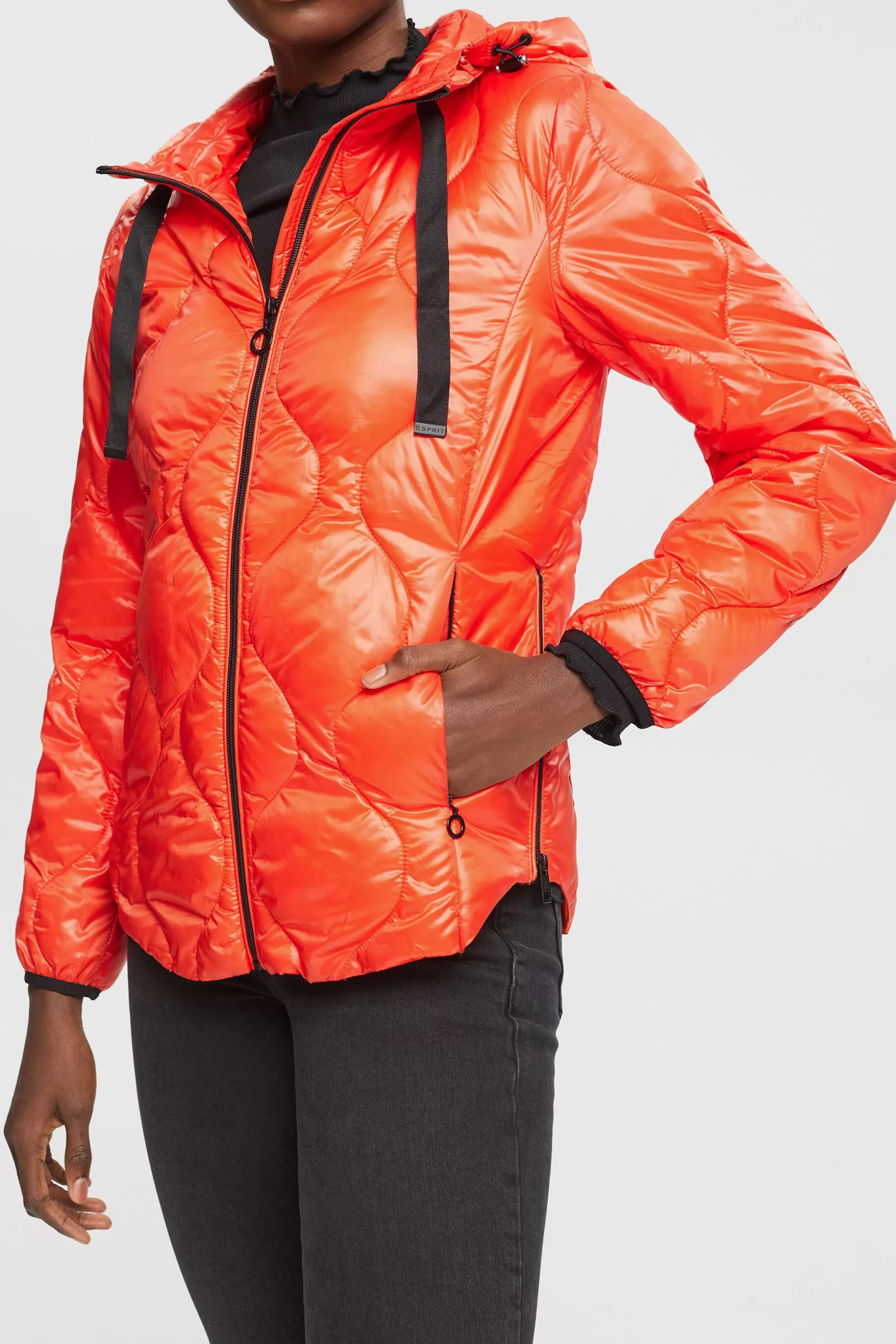 ESPRIT Quilted puffer jacket with a hood at our Online Shop *Women Clearance 60%-70% Off