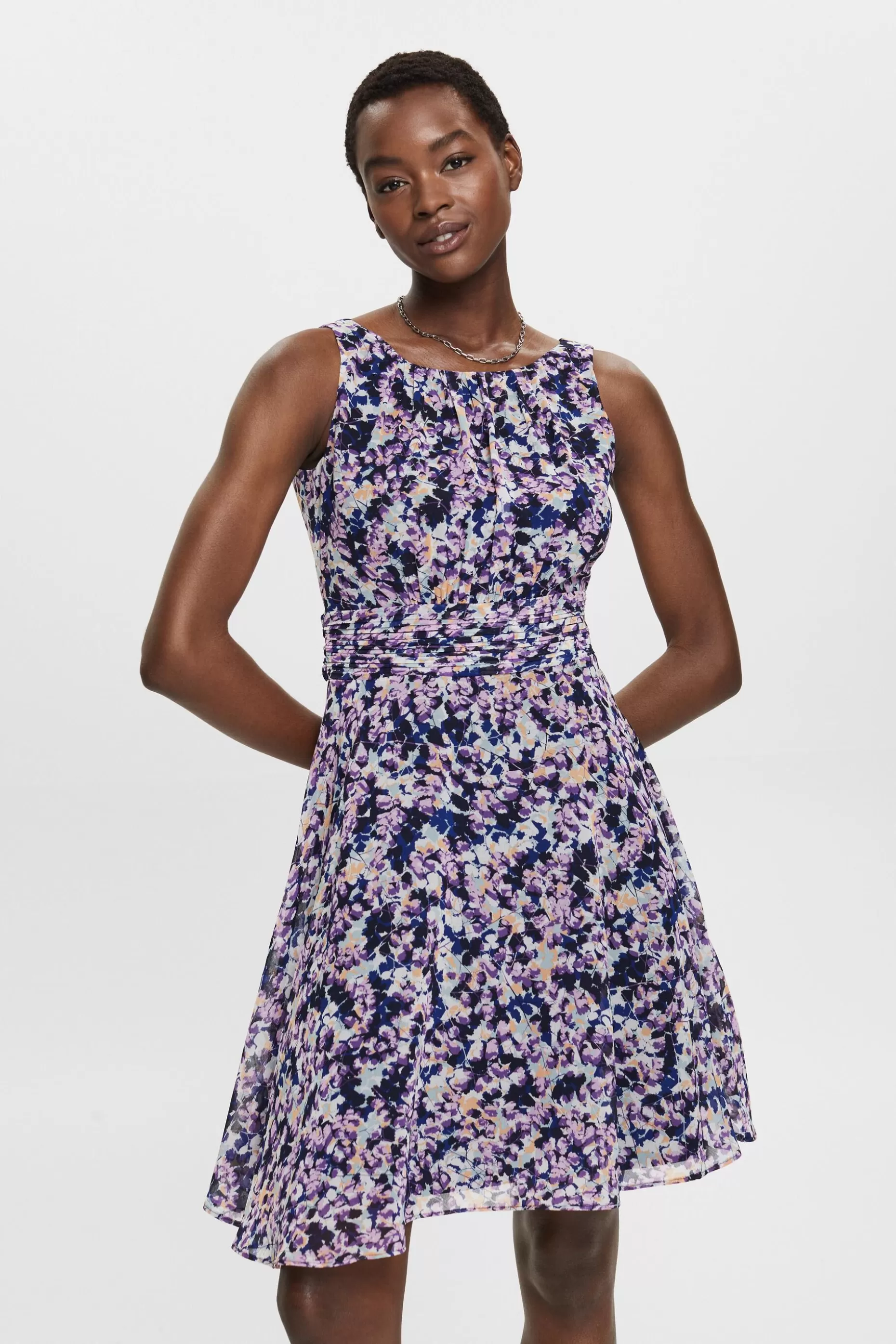 ESPRIT Recycled: Chiffon dress with a gathered waist at our Online Shop *Women Dresses + Jumpsuits
