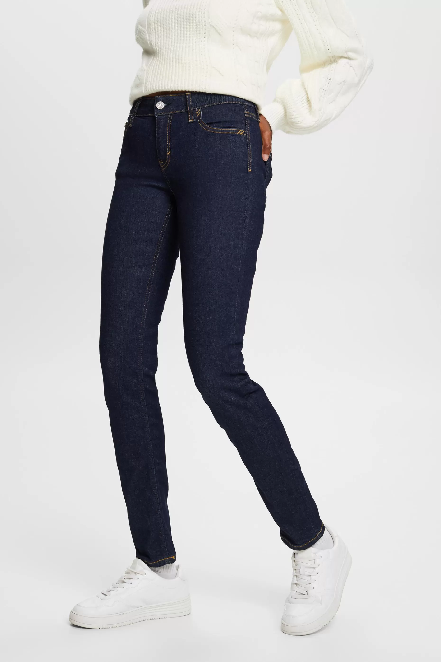 ESPRIT Recycled: mid-rise slim jeans at our Online Shop *Women Denim