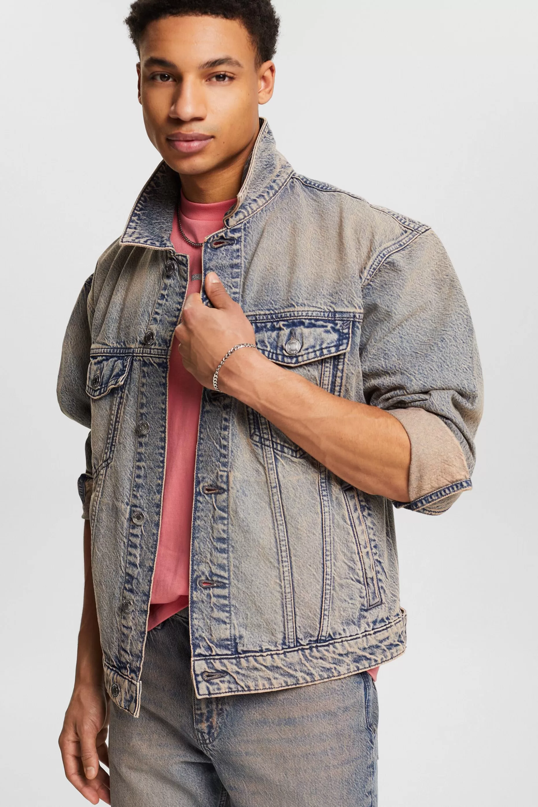ESPRIT Retro Trucker Denim Jacket at our Online Shop *Men Jackets + Coats
