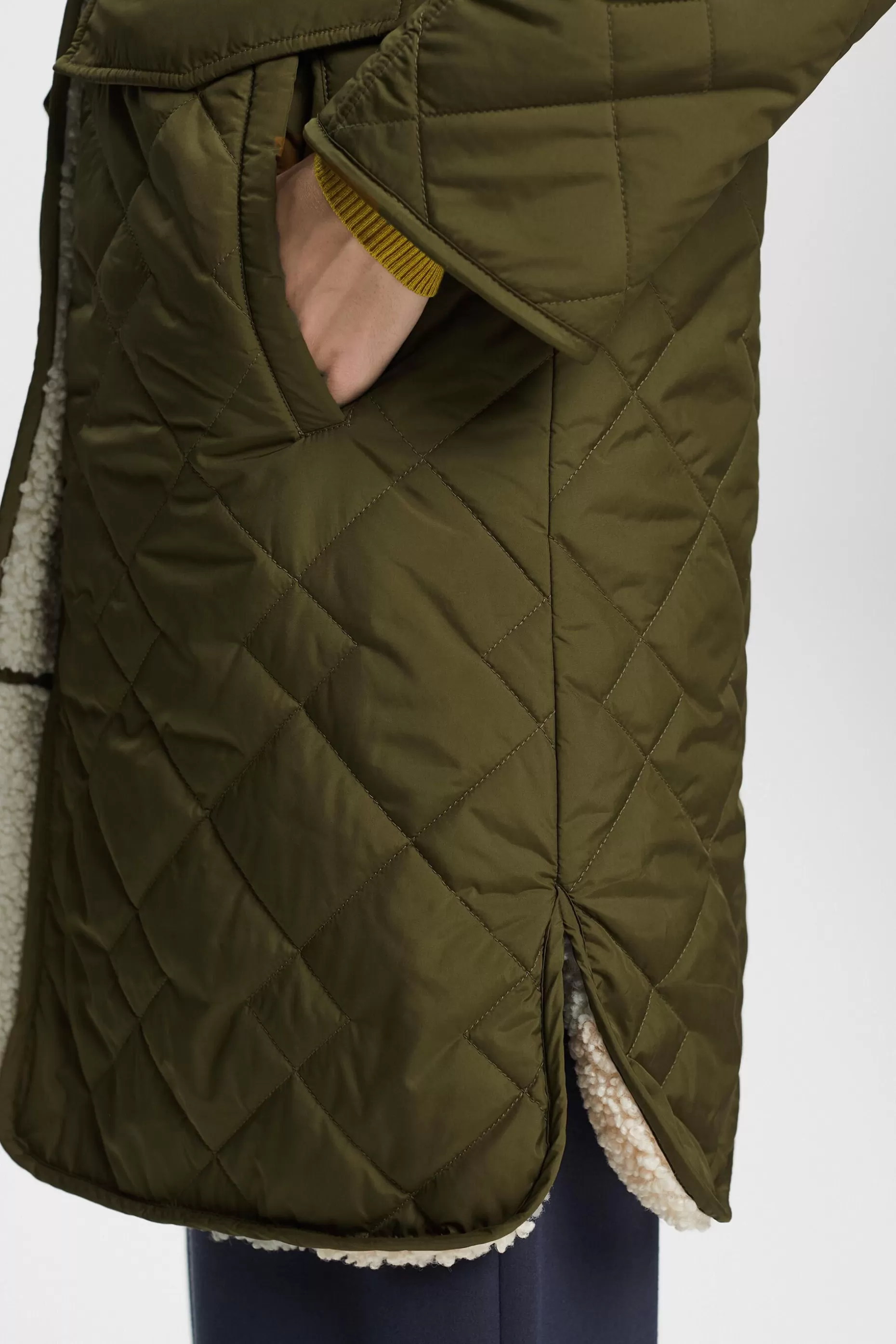 ESPRIT Reversible Quilted Sherpa Coat at our Online Shop *Women Clearance 60%-70% Off