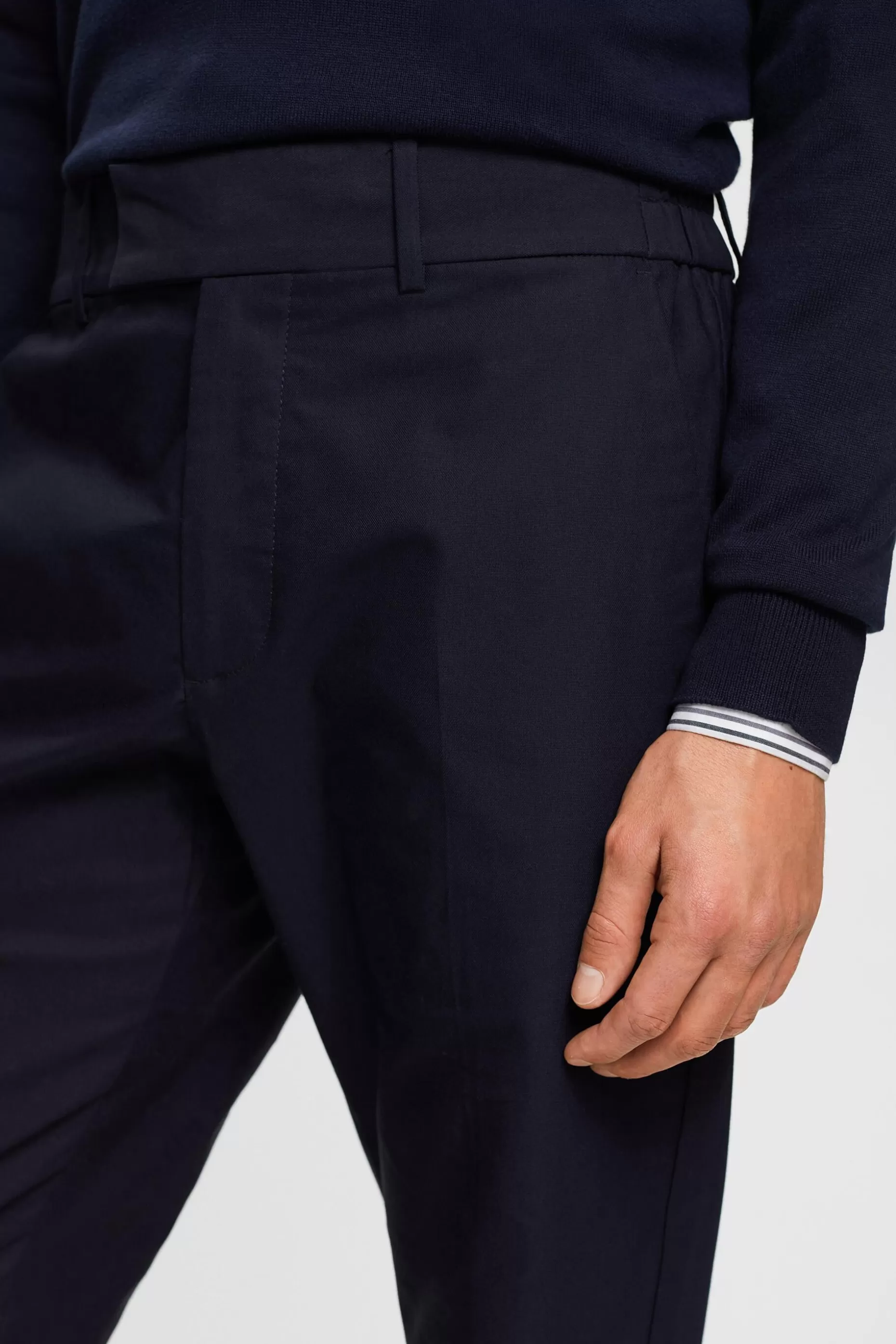 ESPRIT Slim fit trousers with elasticated waistband at our Online Shop *Men Pants + Joggers