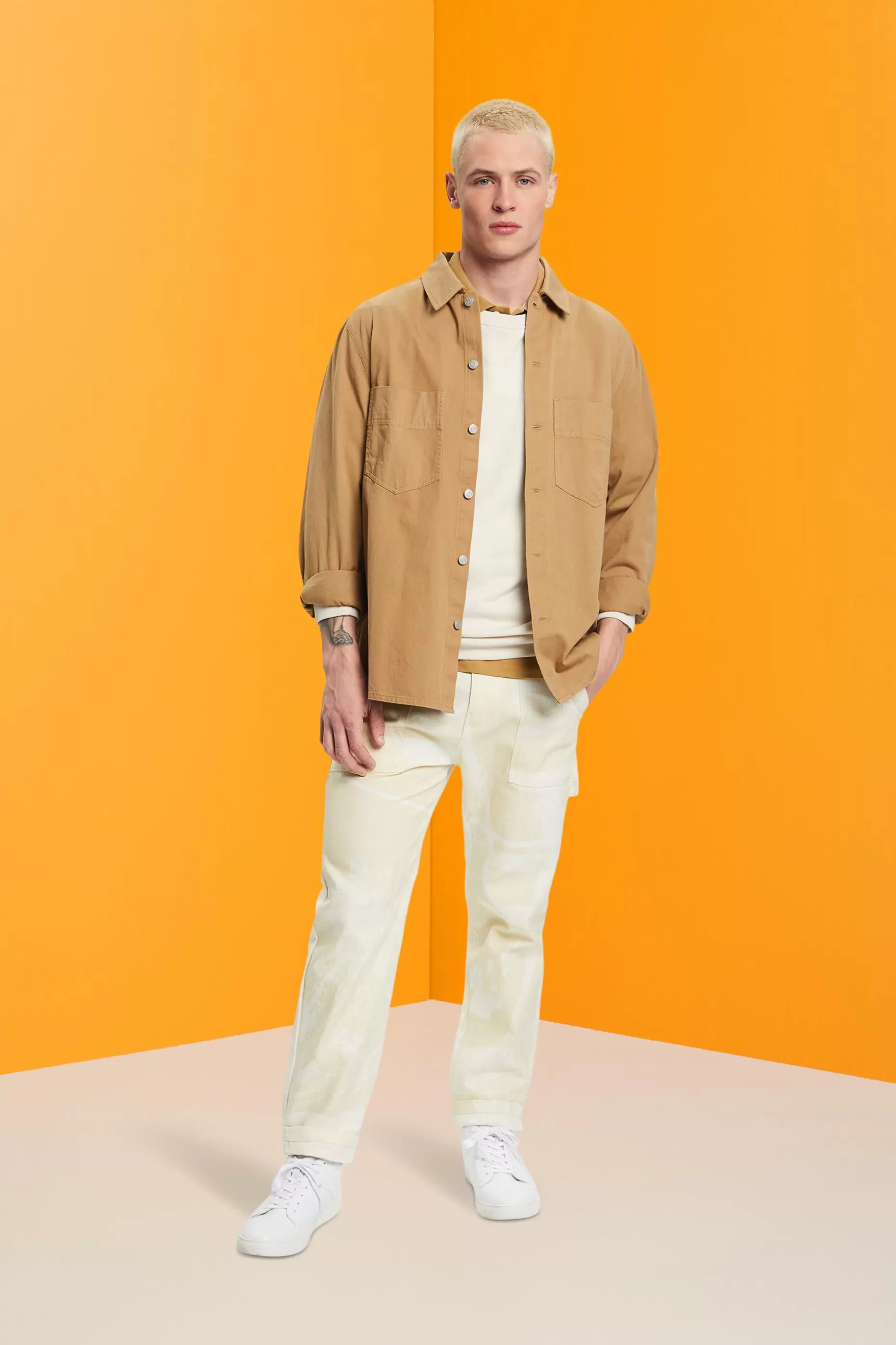 ESPRIT Straight leg cargo trousers with pattern at our Online Shop *Men Pants + Joggers