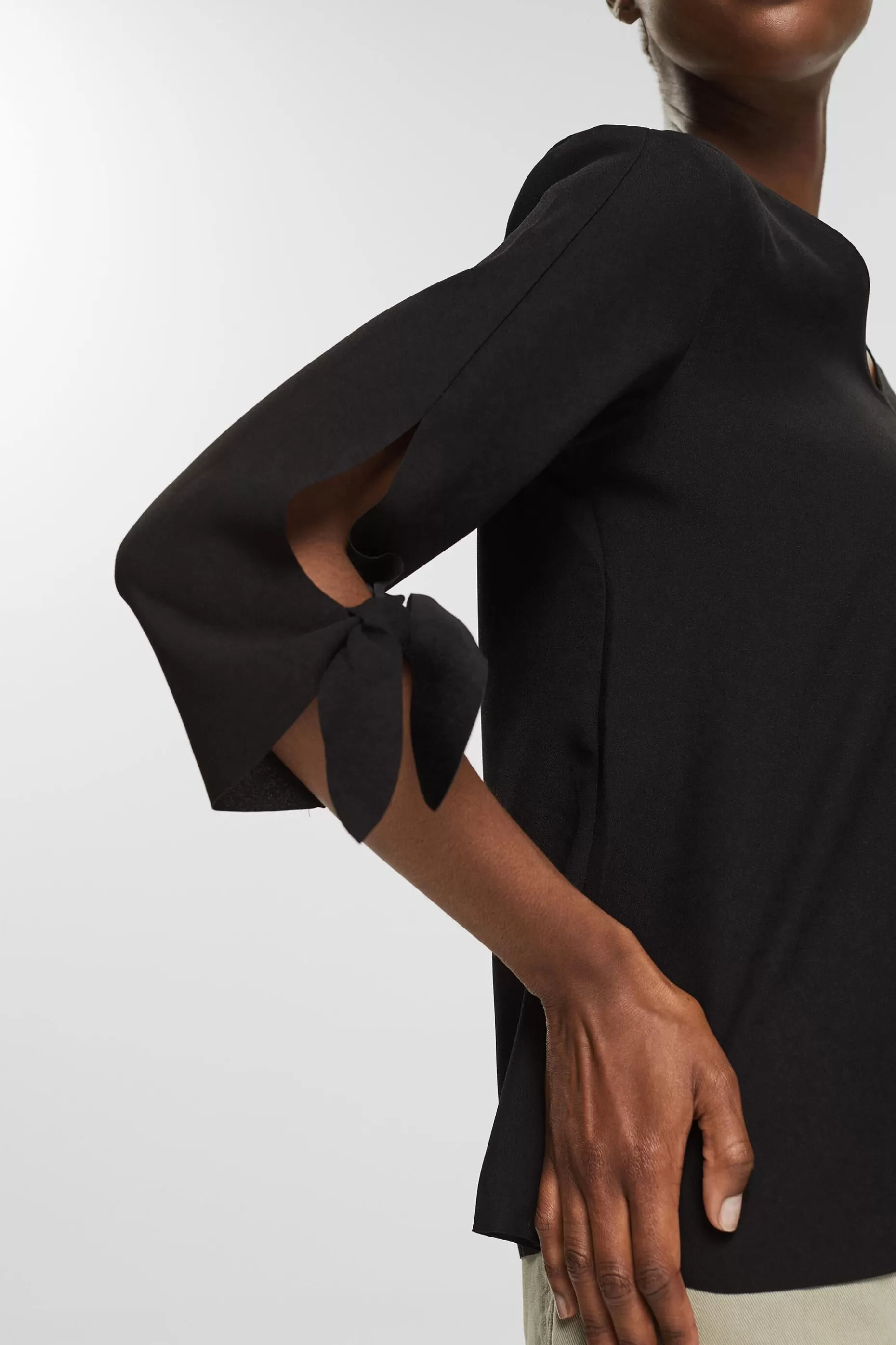 ESPRIT Stretch blouse with open edges at our Online Shop * Sale Under $30