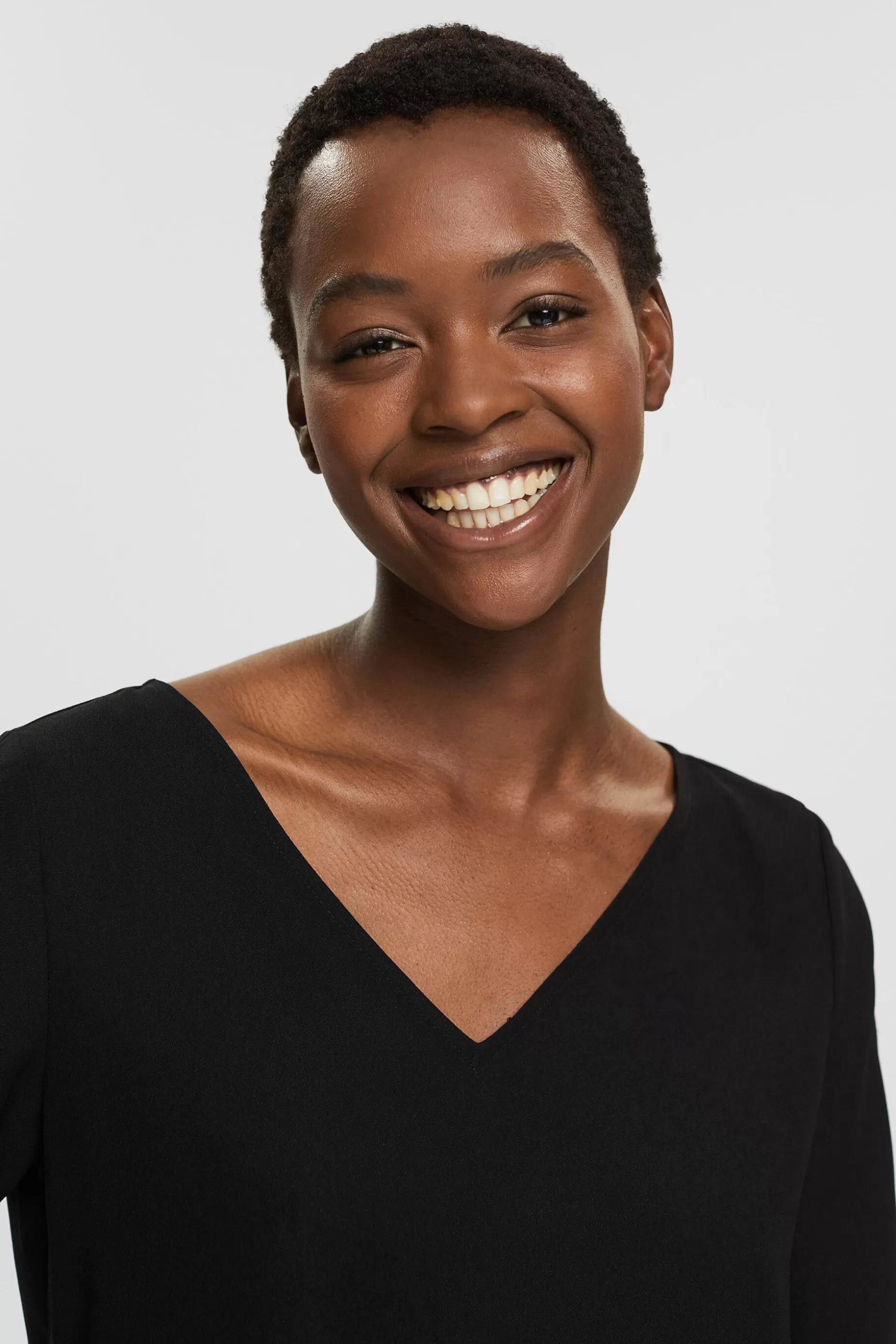 ESPRIT Stretch blouse with open edges at our Online Shop * Sale Under $30