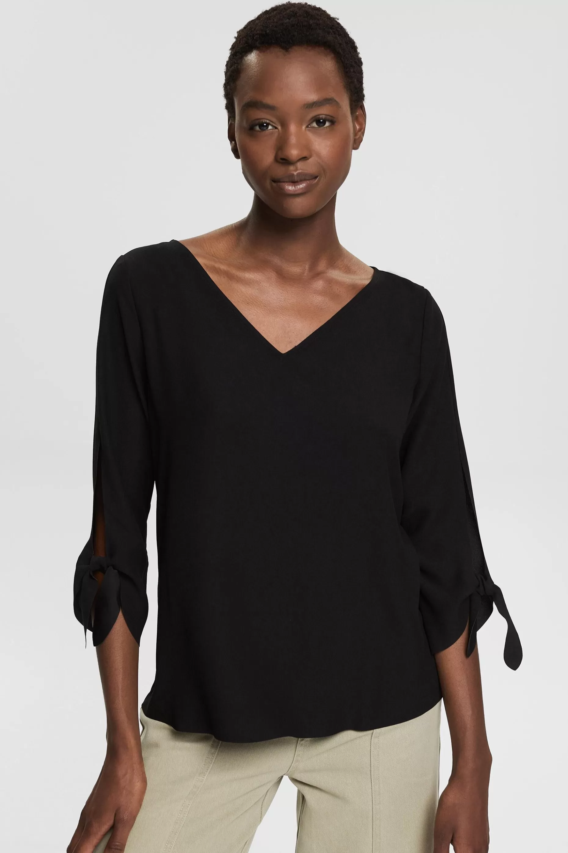 ESPRIT Stretch blouse with open edges at our Online Shop *Women T-Shirts + Tops