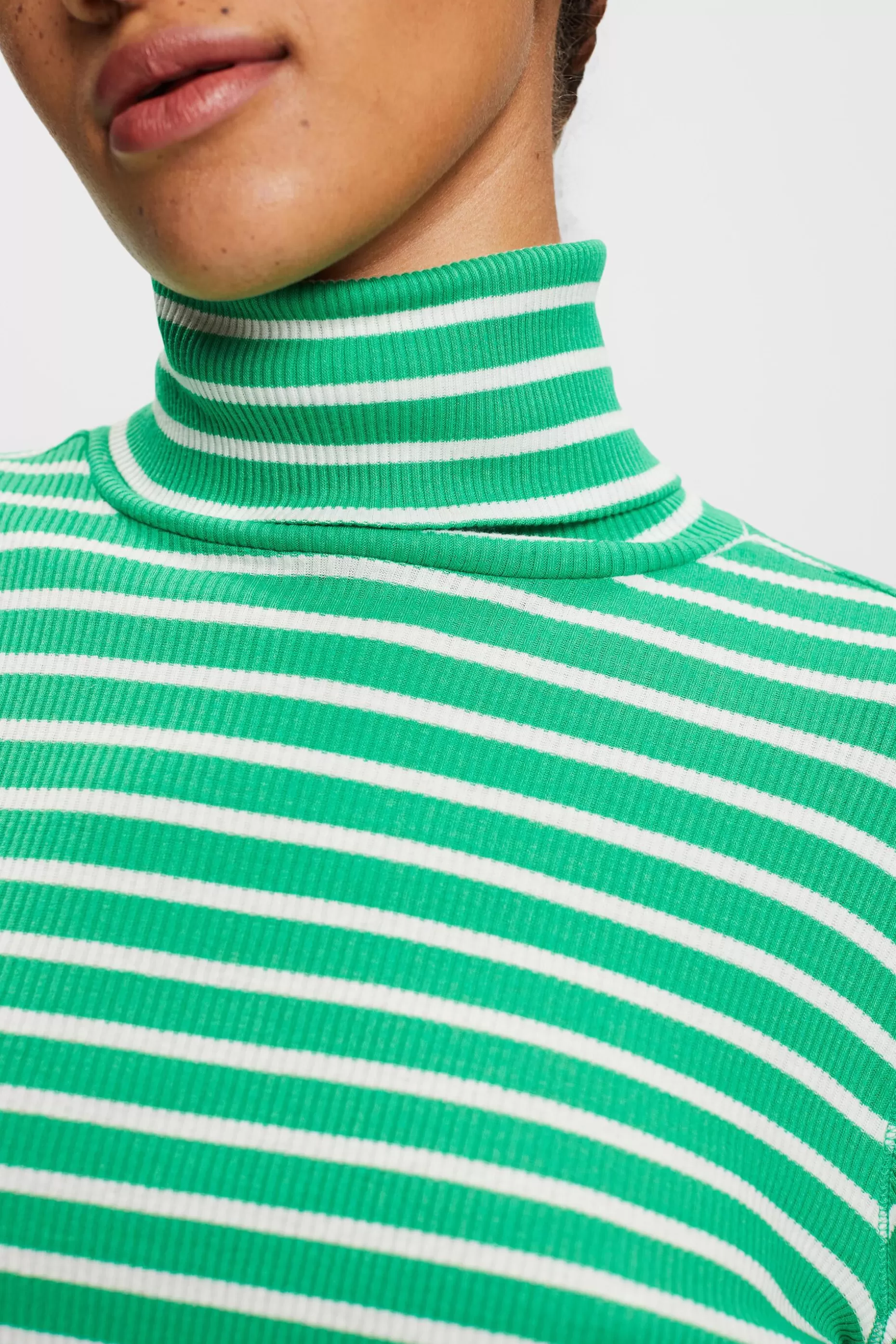 ESPRIT Striped Long-Sleeve Turtleneck at our Online Shop *Women T-Shirts + Tops