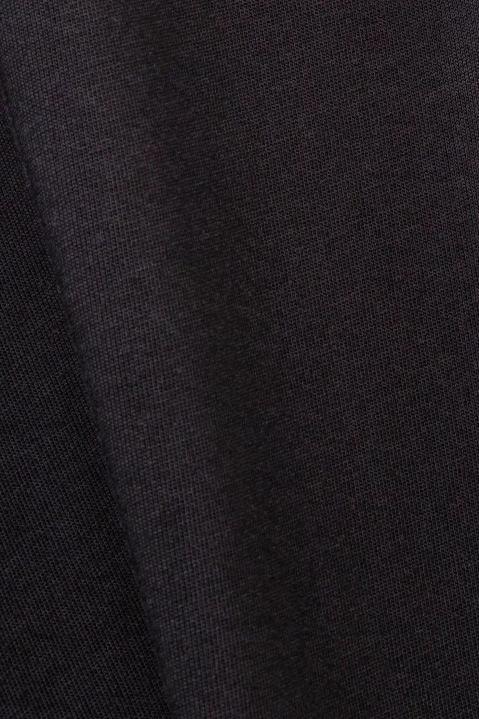 ESPRIT Sustainable cotton T-shirt with heart motif at our Online Shop * Sale Under $50