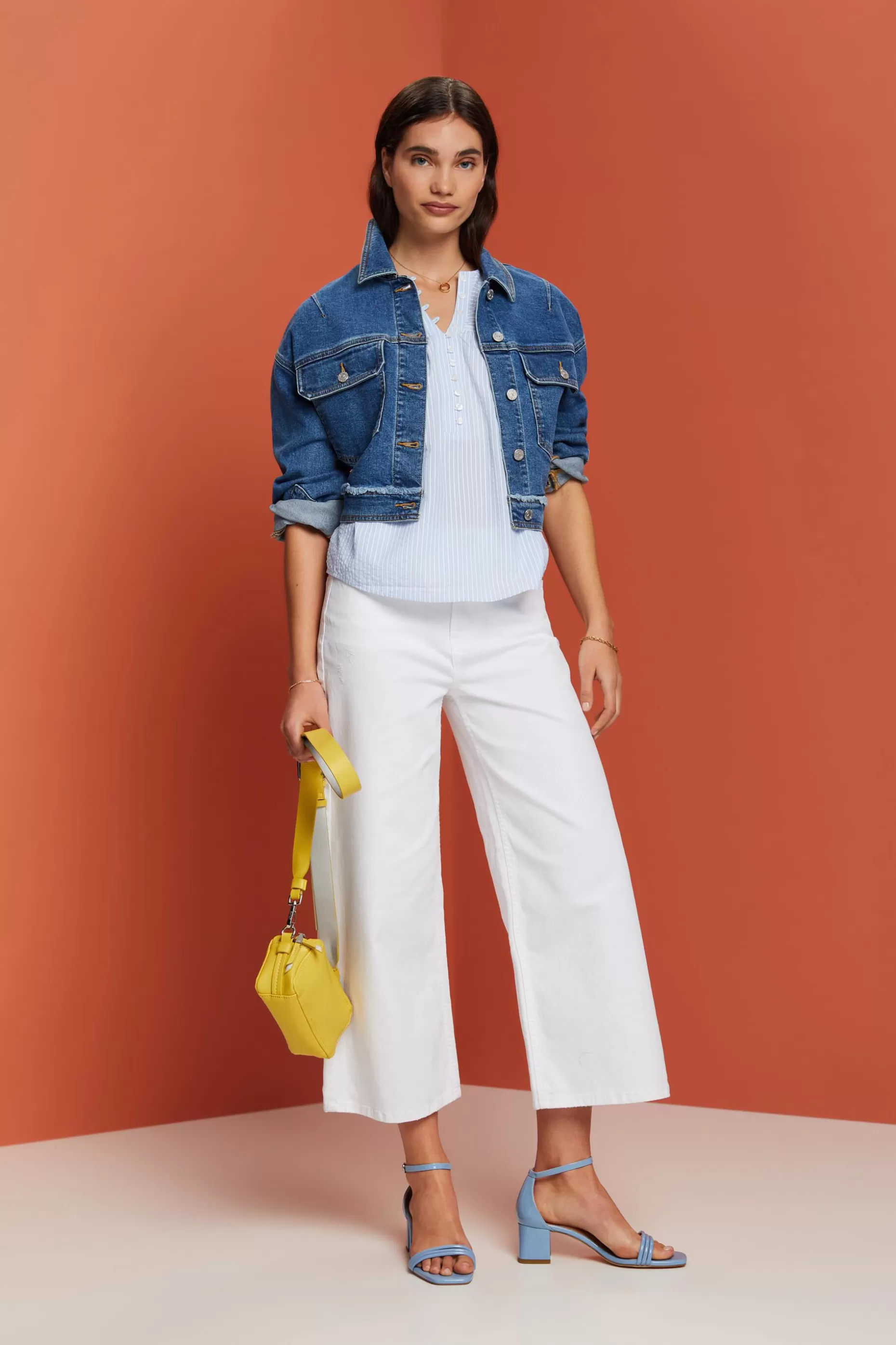ESPRIT Textured short-sleeve blouse at our Online Shop *Women Shirts + Blouses