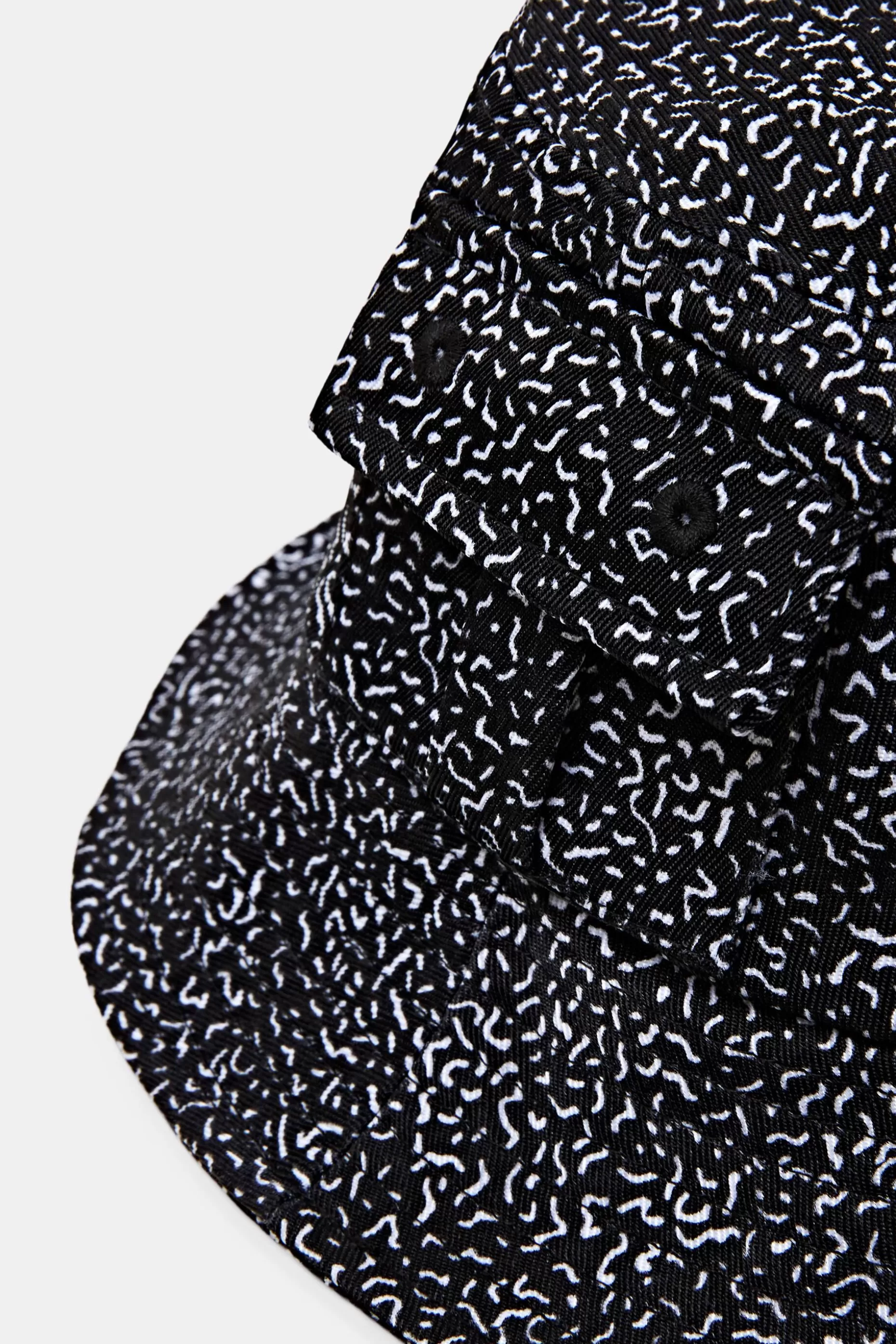 ESPRIT Twill Bucket Hat at our Online Shop *Men Hats