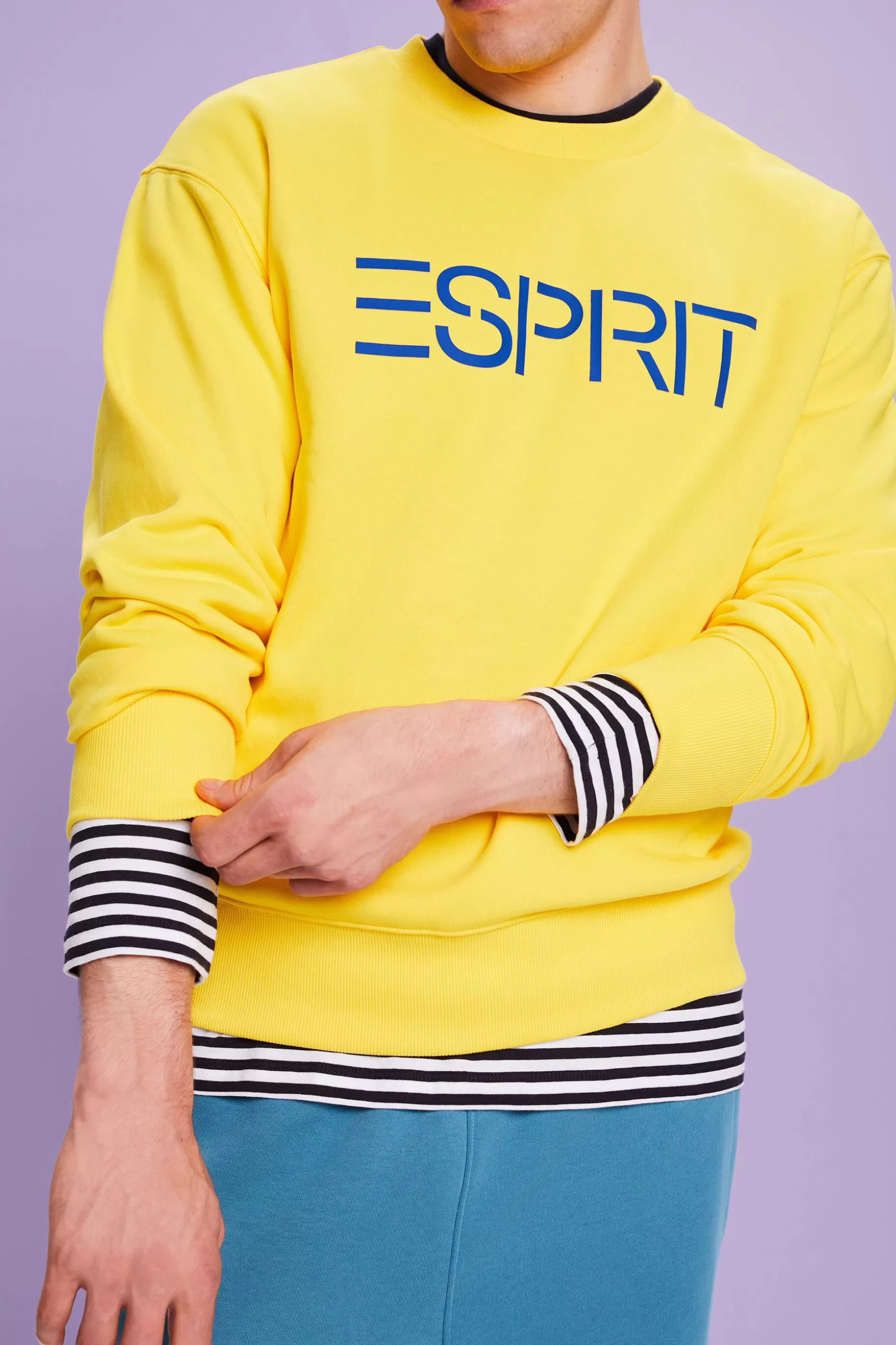 ESPRIT Unisex Cotton Fleece Logo Sweatshirt at our Online Shop *Men Sweatshirts + Hoodies