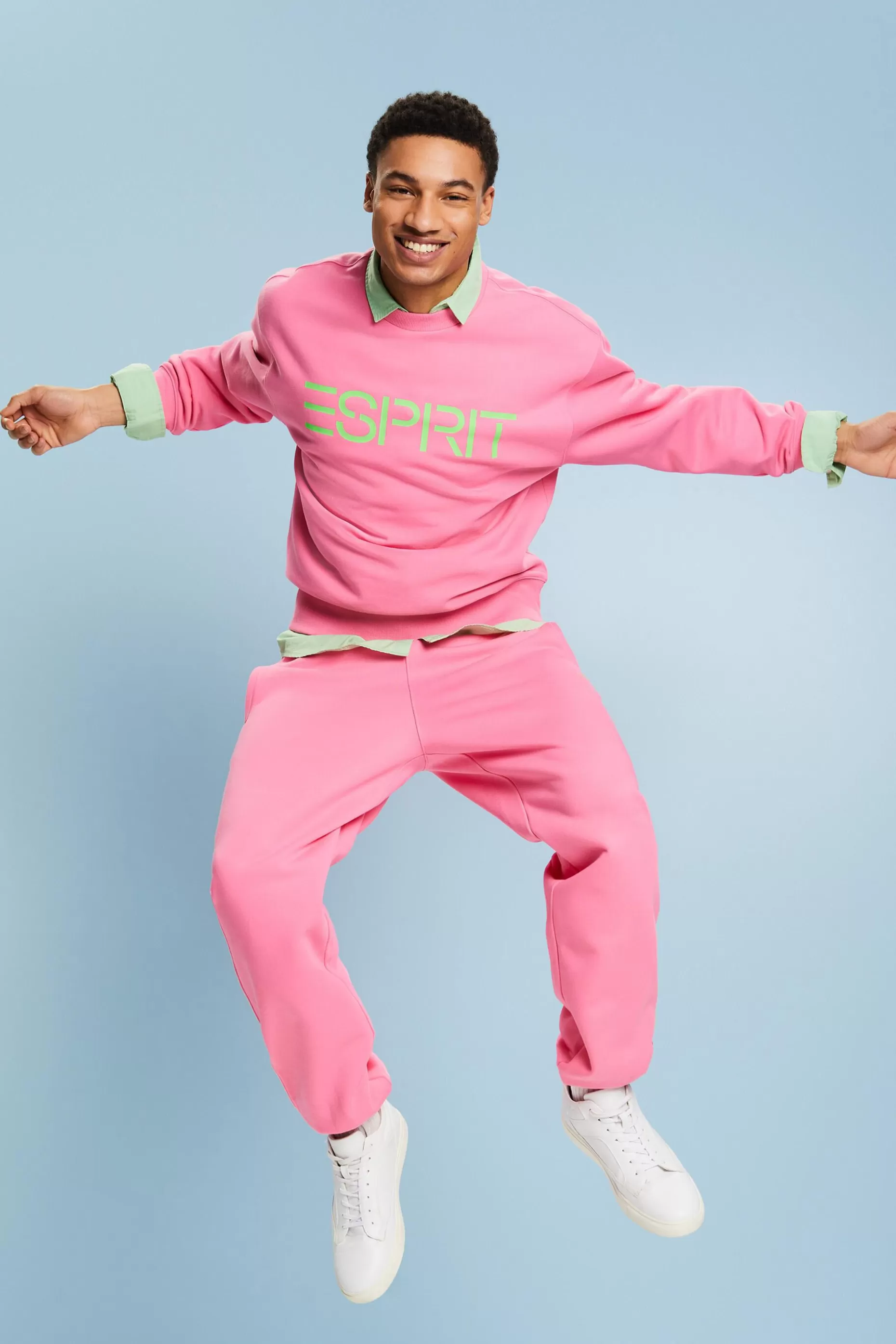 ESPRIT Unisex Cotton Fleece Logo Sweatshirt at our Online Shop *Men Sweatshirts + Hoodies