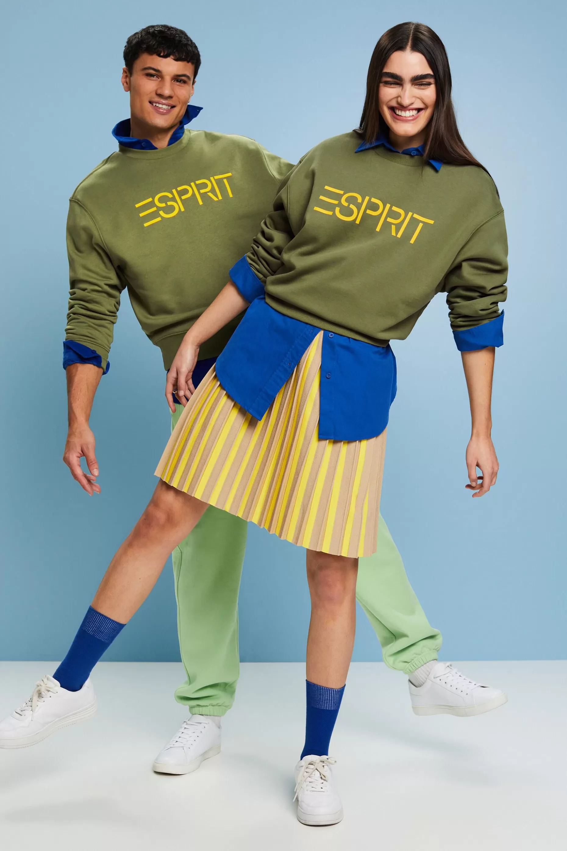 ESPRIT Unisex Cotton Fleece Logo Sweatshirt at our Online Shop *Women Sweatshirts + Hoodies