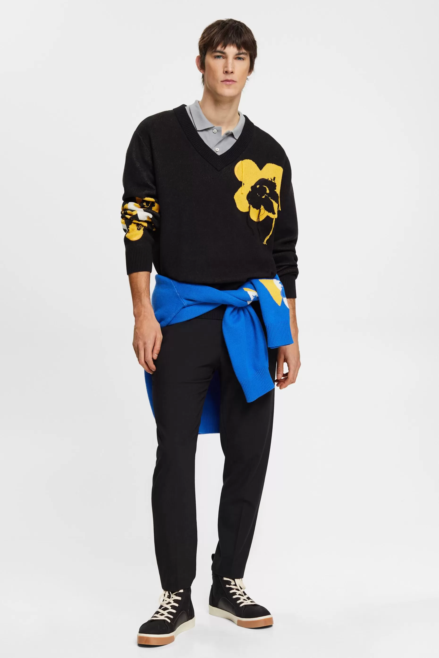 ESPRIT V-neck jumper with floral jacquard pattern at our Online Shop *Men Sweaters