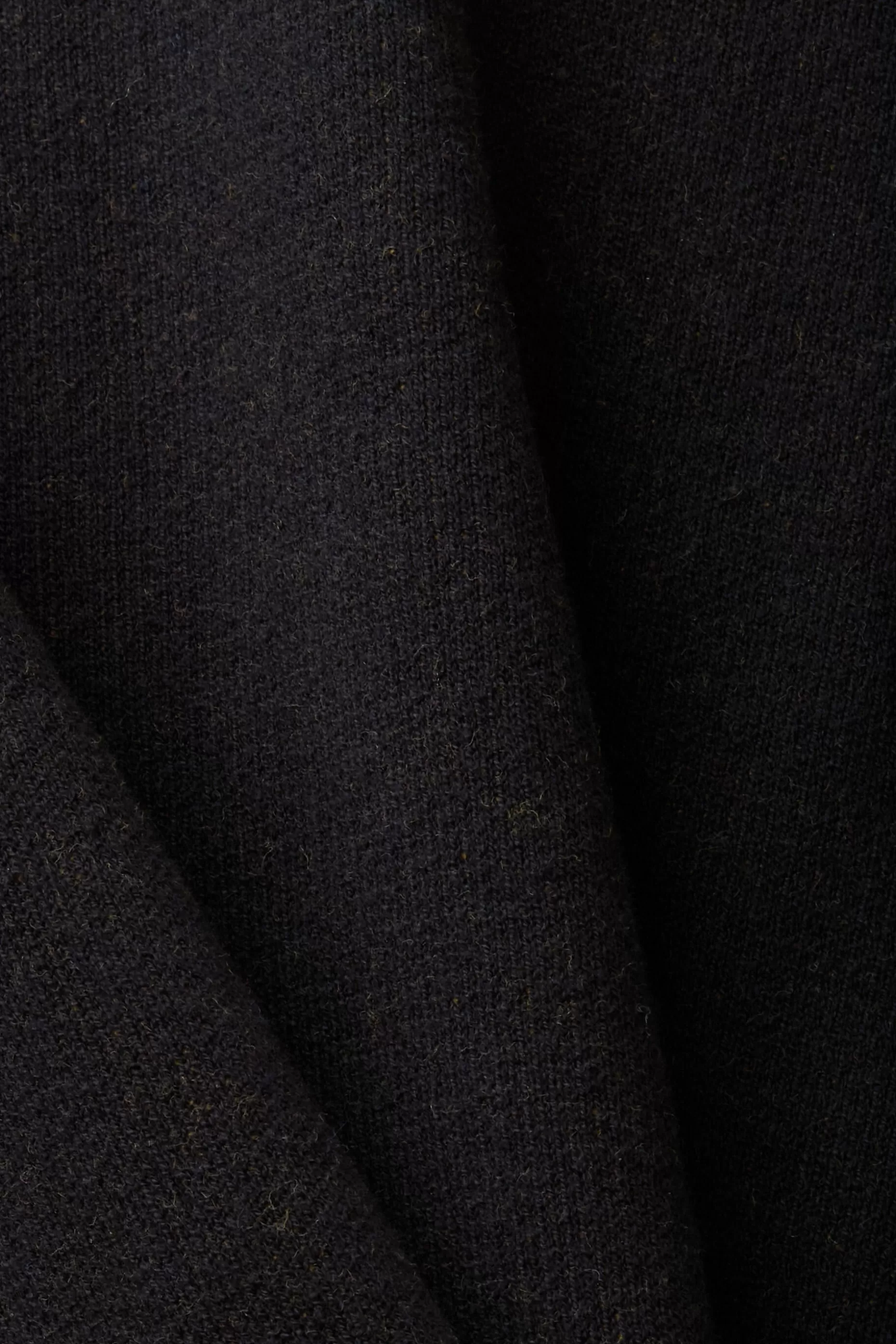 ESPRIT V-neck jumper with floral jacquard pattern at our Online Shop *Men Sweaters