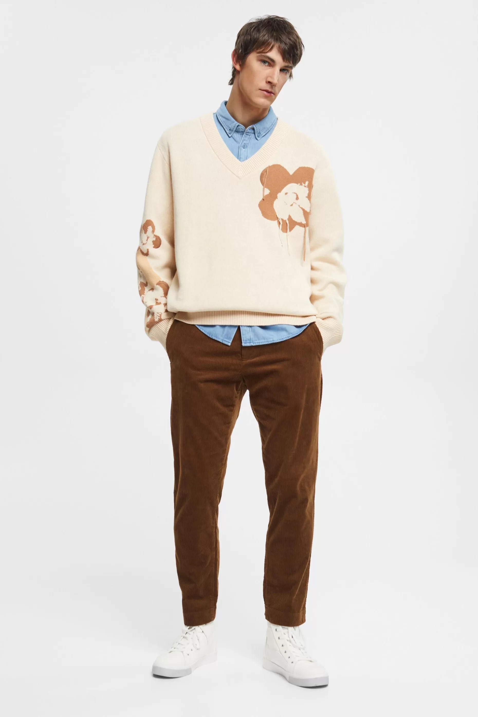 ESPRIT V-neck jumper with floral jacquard pattern at our Online Shop *Men Sweaters