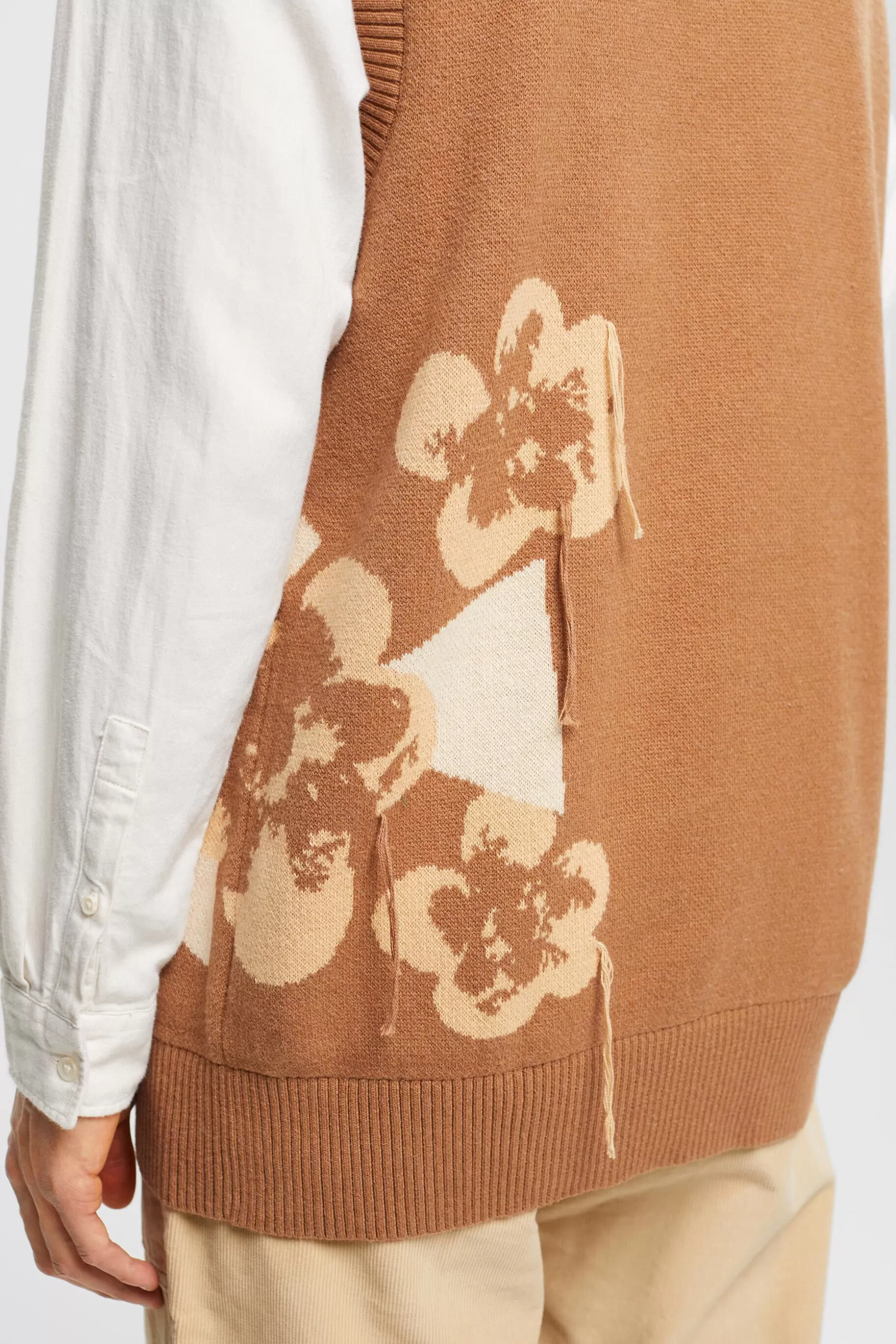ESPRIT V-neck tank top with floral jacquard pattern at our Online Shop *Men Sweaters